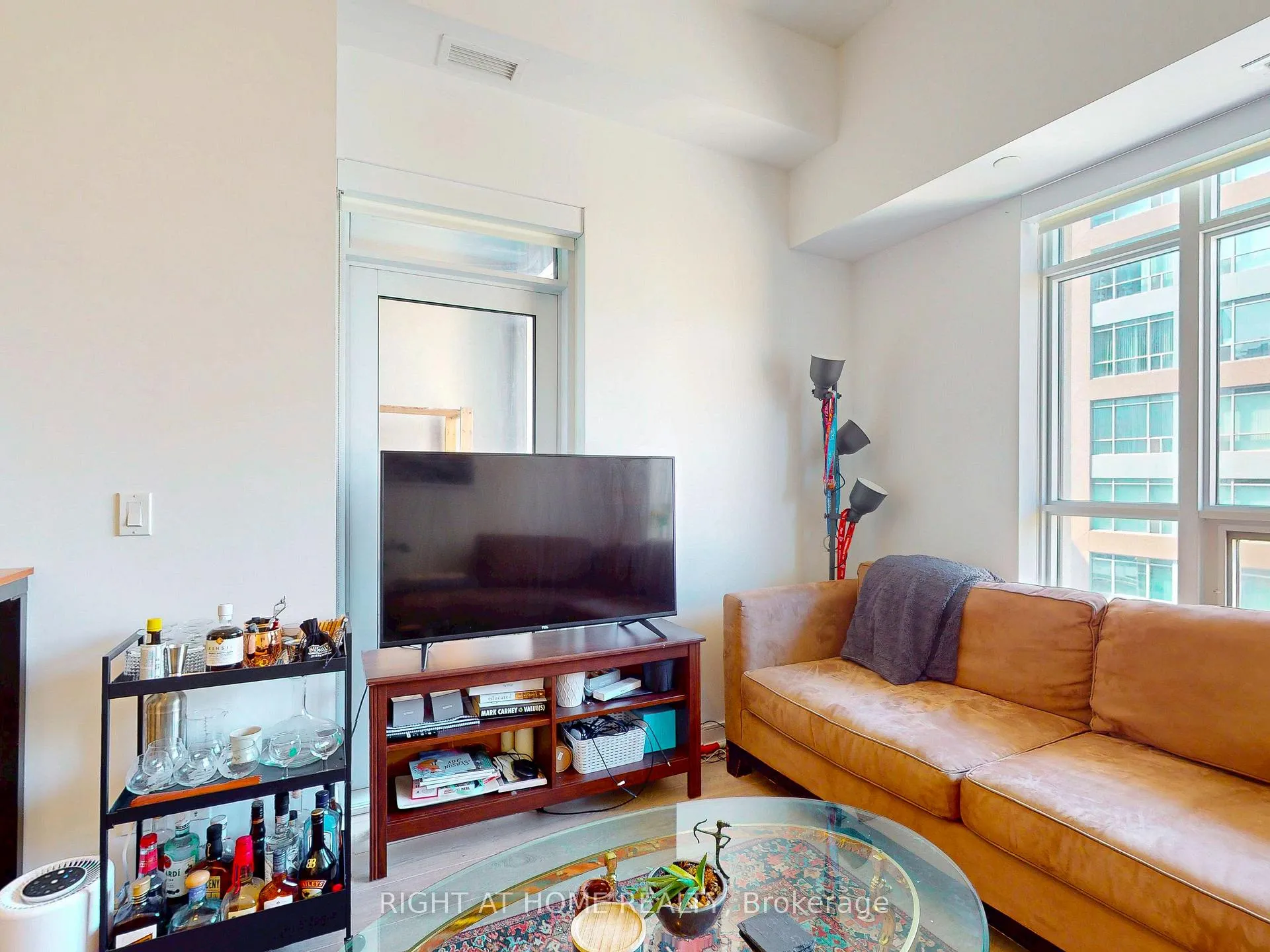 Photo 7 of Unit 1904, 88 Scott Street, Toronto, Church-Yonge Corridor — HOMEH