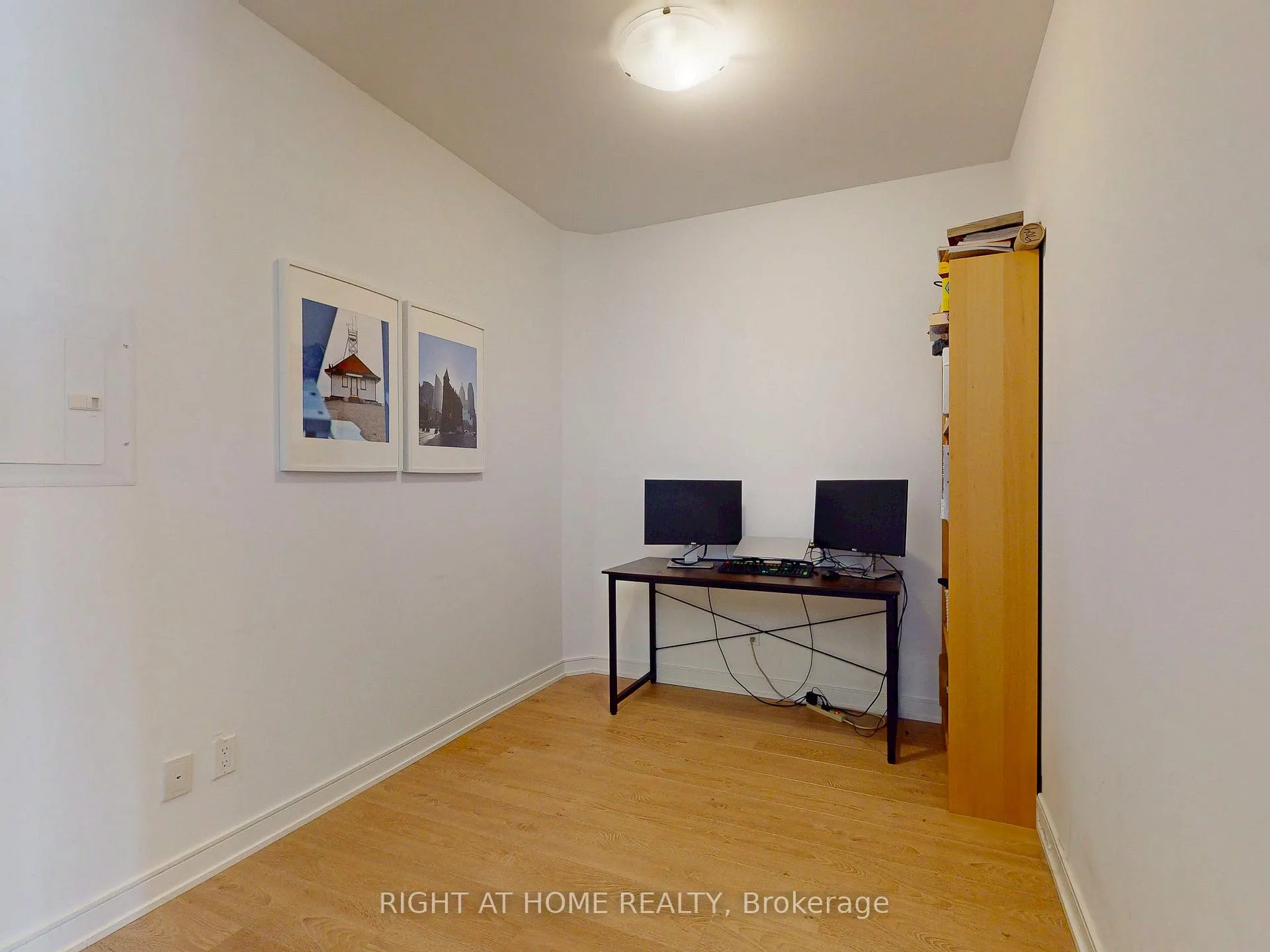 Photo 15 of Unit 1904, 88 Scott Street, Toronto, Church-Yonge Corridor — HOMEH