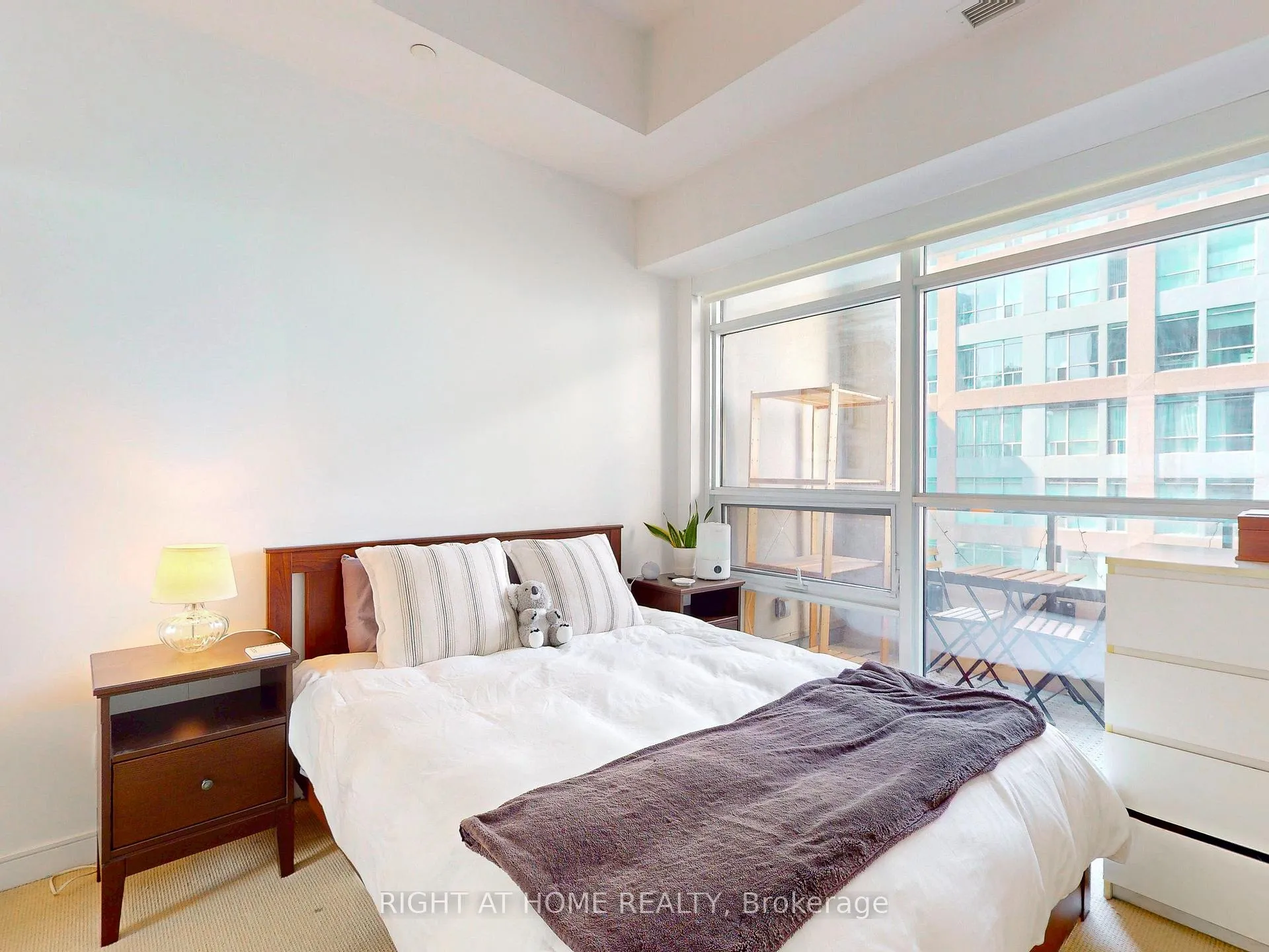 Photo 18 of Unit 1904, 88 Scott Street, Toronto, Church-Yonge Corridor — HOMEH
