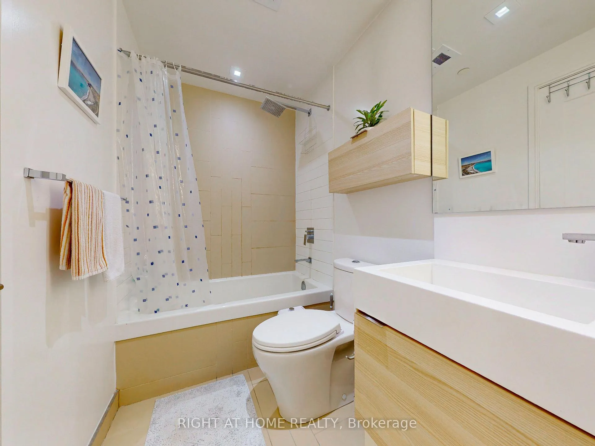 Photo 21 of Unit 1904, 88 Scott Street, Toronto, Church-Yonge Corridor — HOMEH