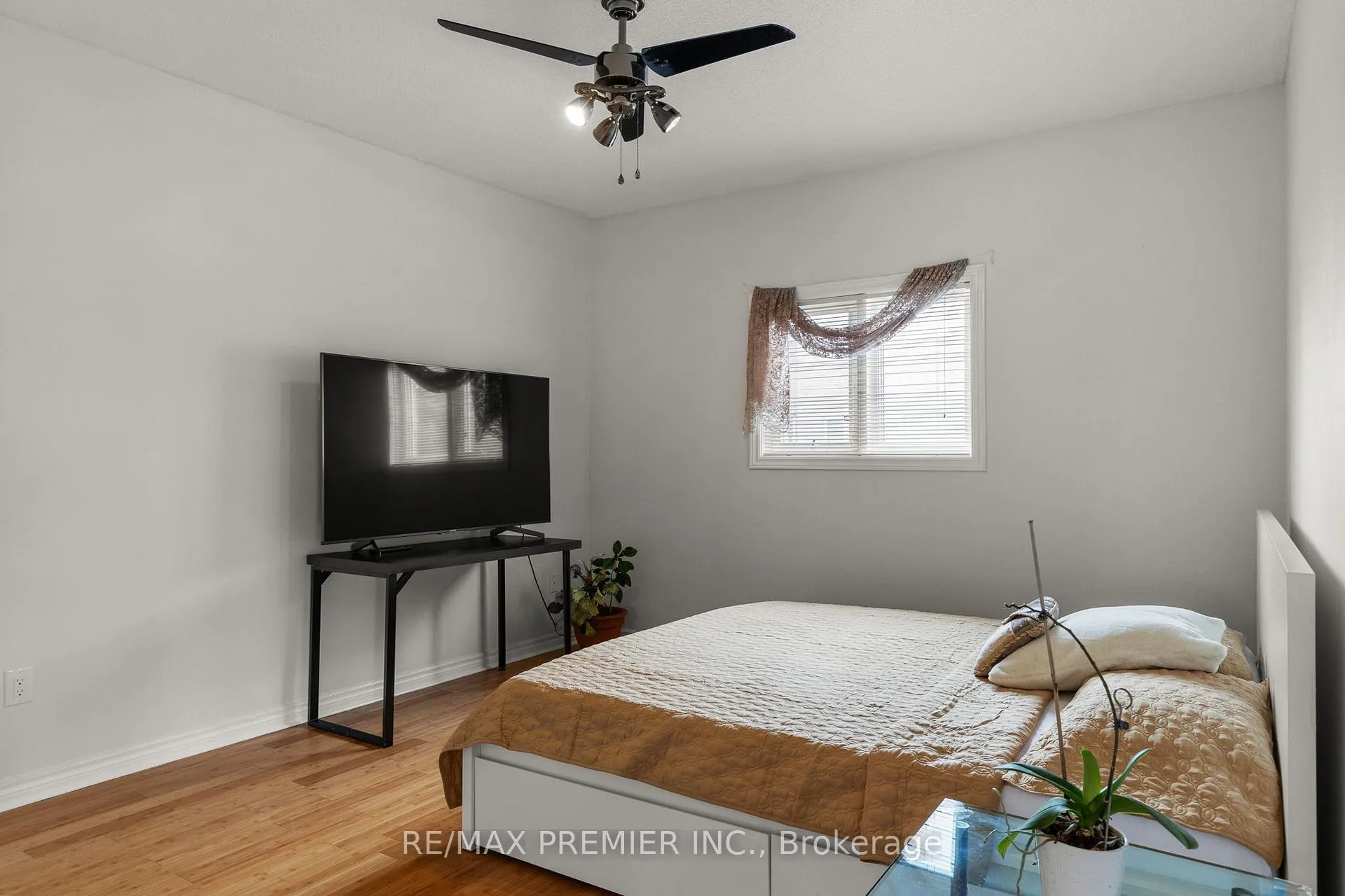 Photo 13 of 5 Humber Street, Barrie, Ardagh — HOMEH