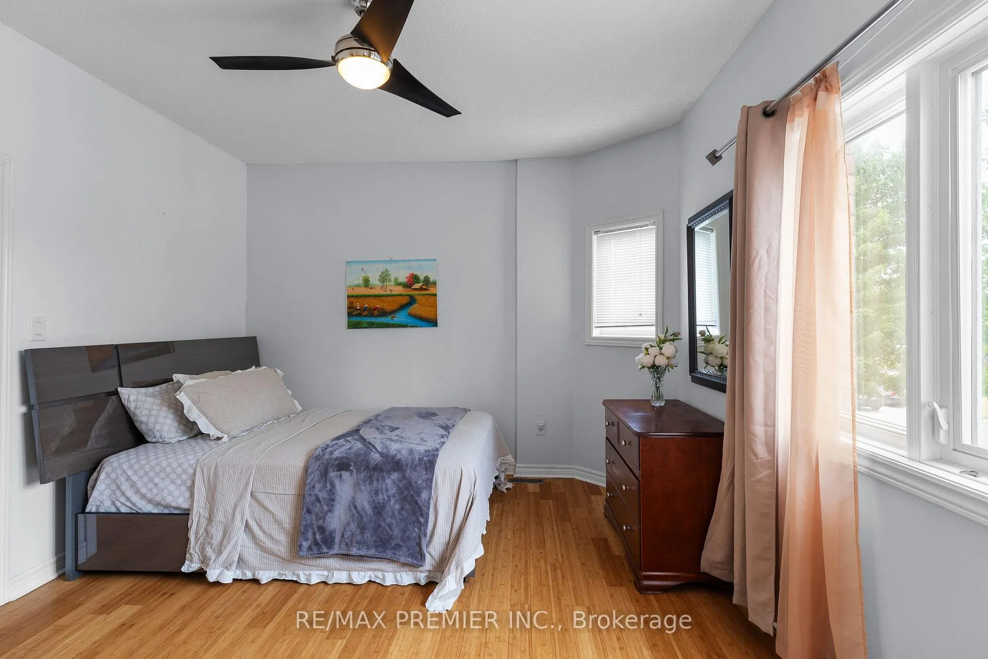 Photo 18 of 5 Humber Street, Barrie, Ardagh — HOMEH