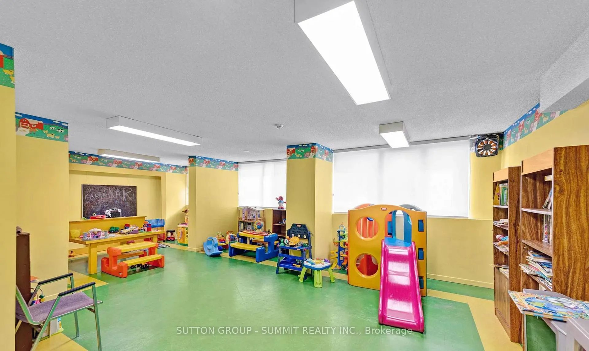 Photo 13 of Unit 408, 3590 Kaneff Crescent, Mississauga, Mississauga Valleys — HOMEH