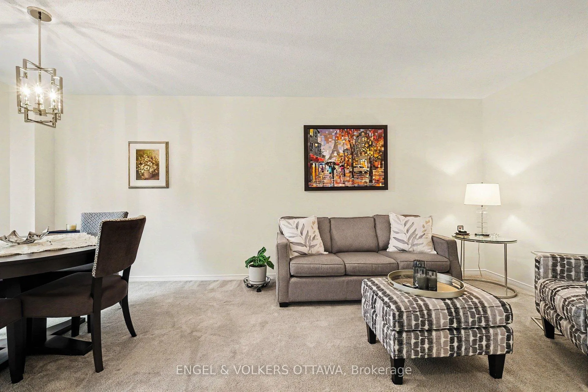 Photo 7 of 19 Riverbank Court, Ottawa, Stittsville (Central) — HOMEH