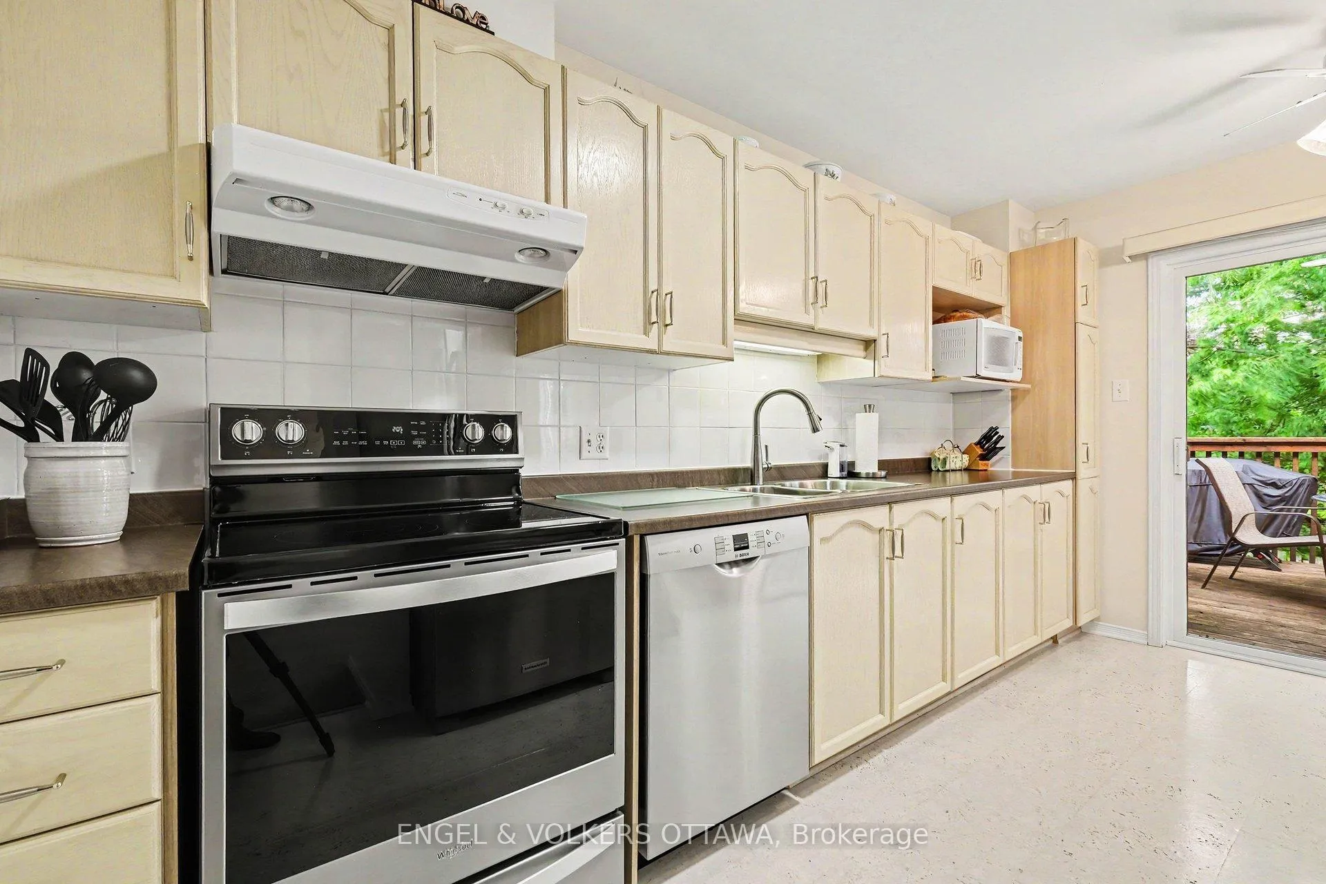 Photo 19 of 19 Riverbank Court, Ottawa, Stittsville (Central) — HOMEH