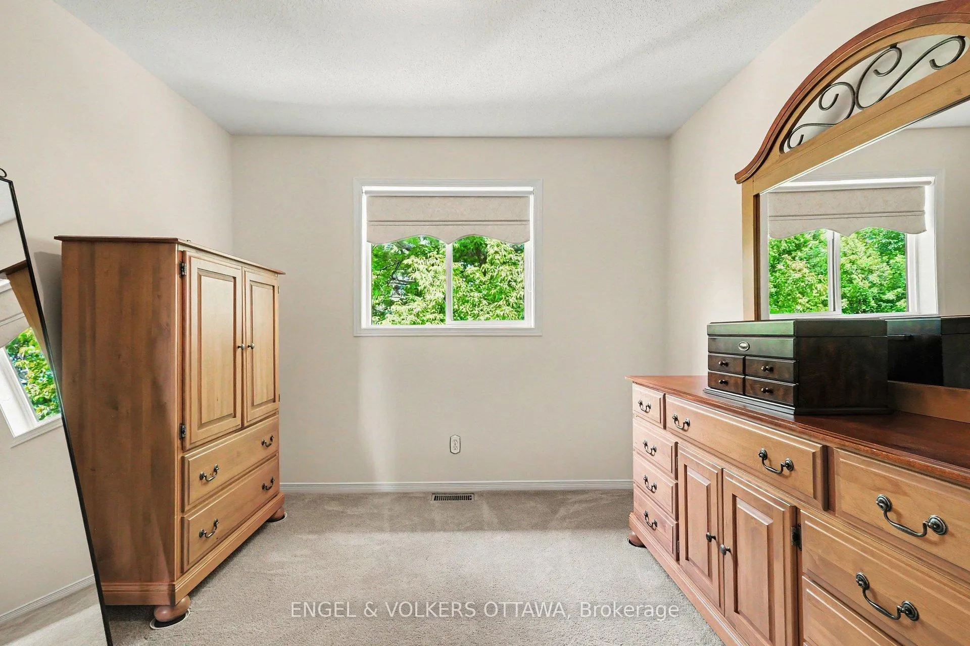 Photo 26 of 19 Riverbank Court, Ottawa, Stittsville (Central) — HOMEH