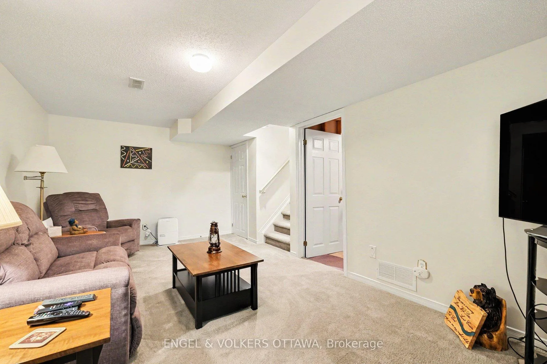 Photo 34 of 19 Riverbank Court, Ottawa, Stittsville (Central) — HOMEH