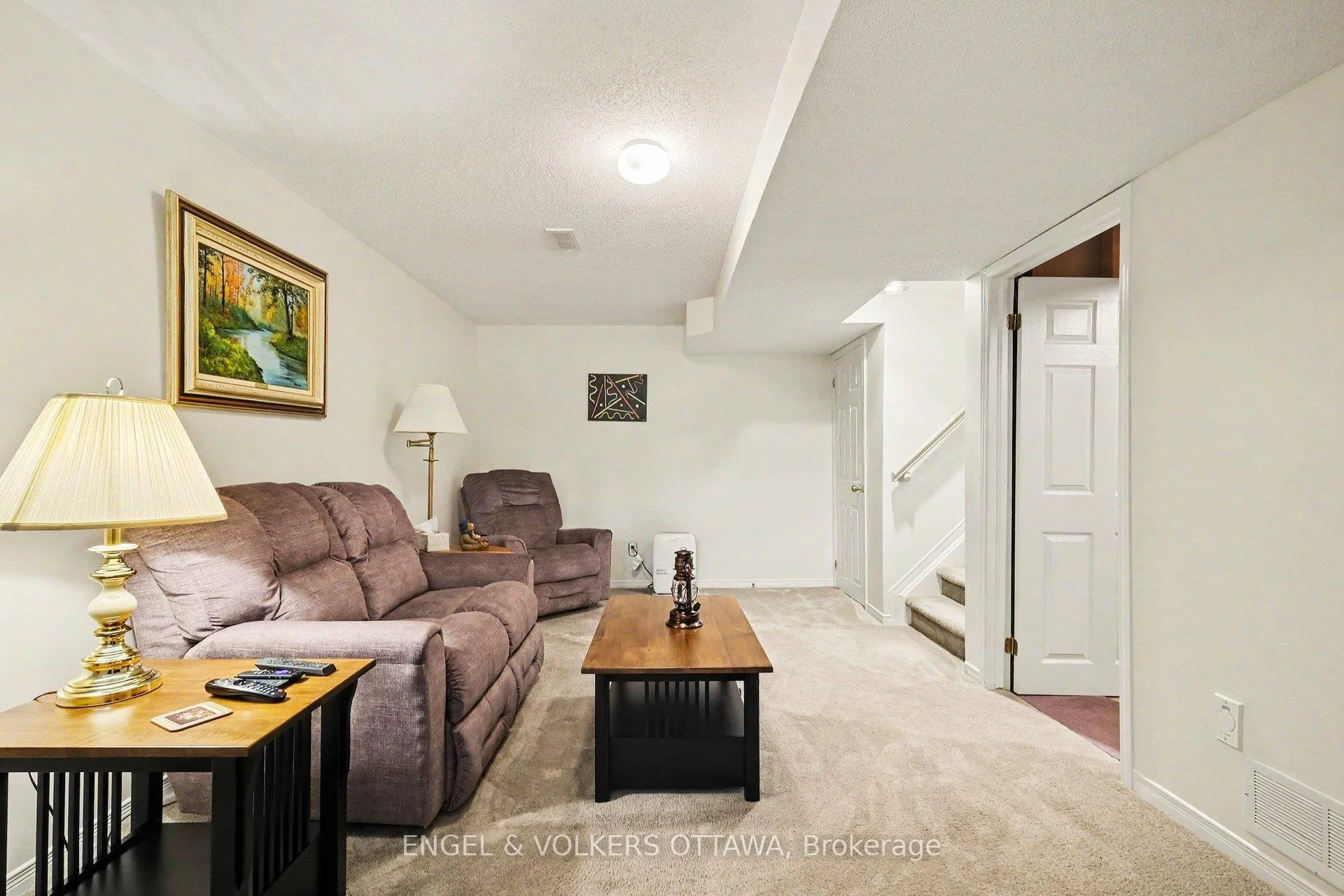 Photo 36 of 19 Riverbank Court, Ottawa, Stittsville (Central) — HOMEH