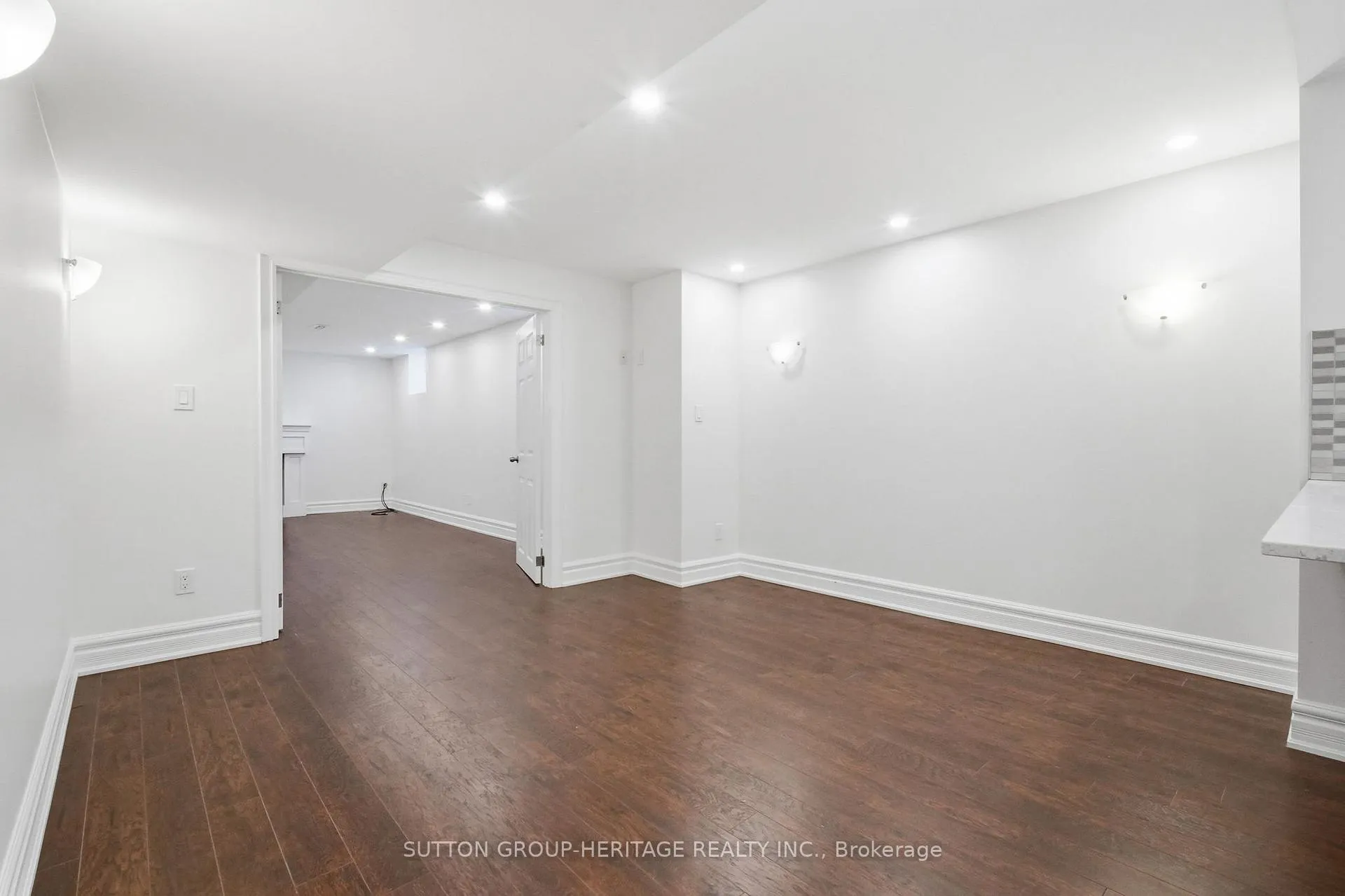 Photo 34 of 58 Gerry Ravary Place, Whitby, Brooklin — HOMEH