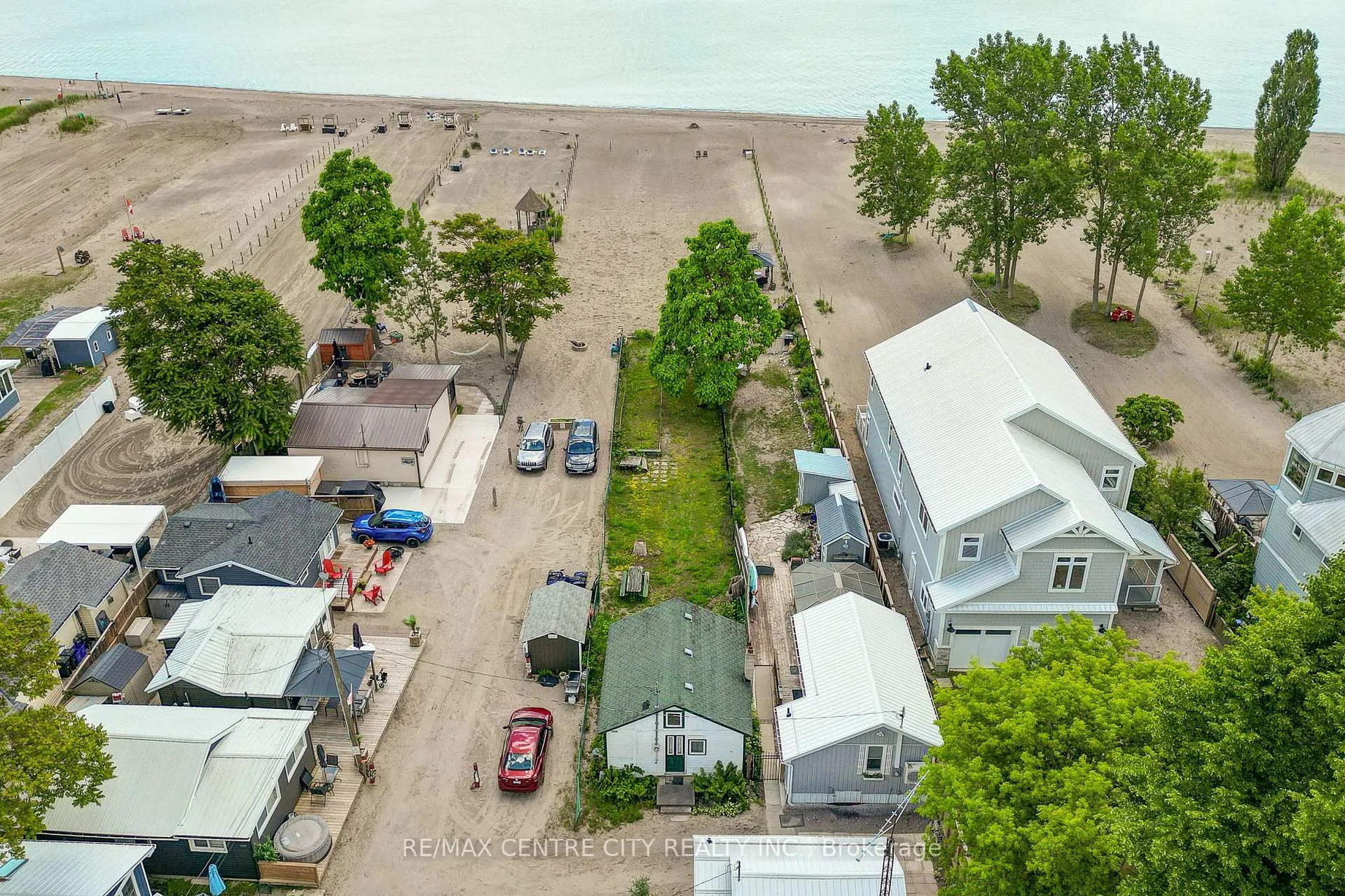 Photo 5 of Unit D, 444D Edith Cavell Boulevard, Central Elgin, Port Stanley — HOMEH