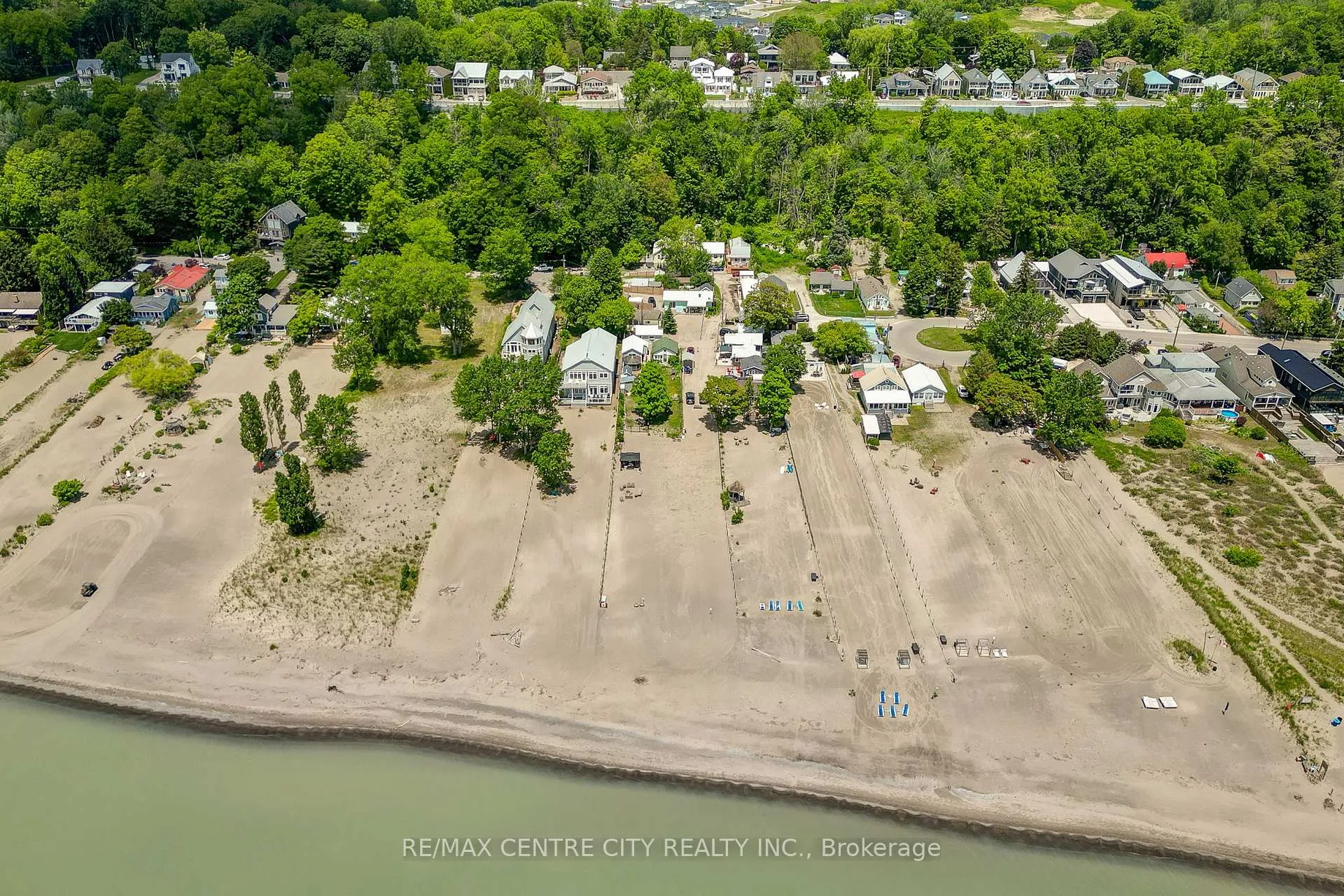 Photo 10 of Unit D, 444D Edith Cavell Boulevard, Central Elgin, Port Stanley — HOMEH
