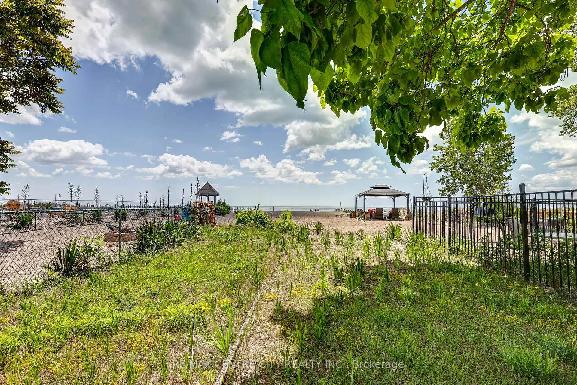 Photo 15 of Unit D, 444D Edith Cavell Boulevard, Central Elgin, Port Stanley — HOMEH