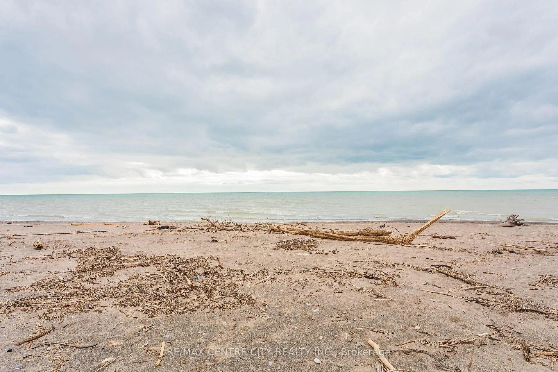 Photo 23 of Unit D, 444D Edith Cavell Boulevard, Central Elgin, Port Stanley — HOMEH