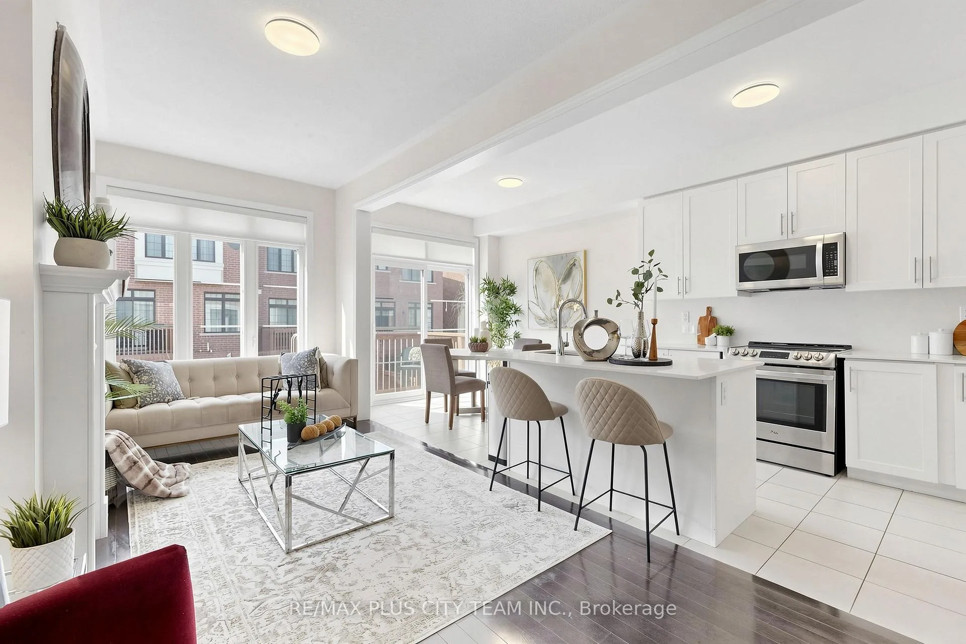 Photo 9 of 81 Allegranza Avenue, Vaughan, Vellore Village — HOMEH