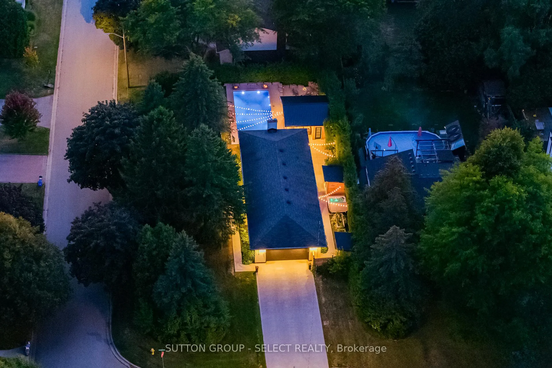 Photo 1 of 1615 Sharon Drive, London, North A — HOMEH