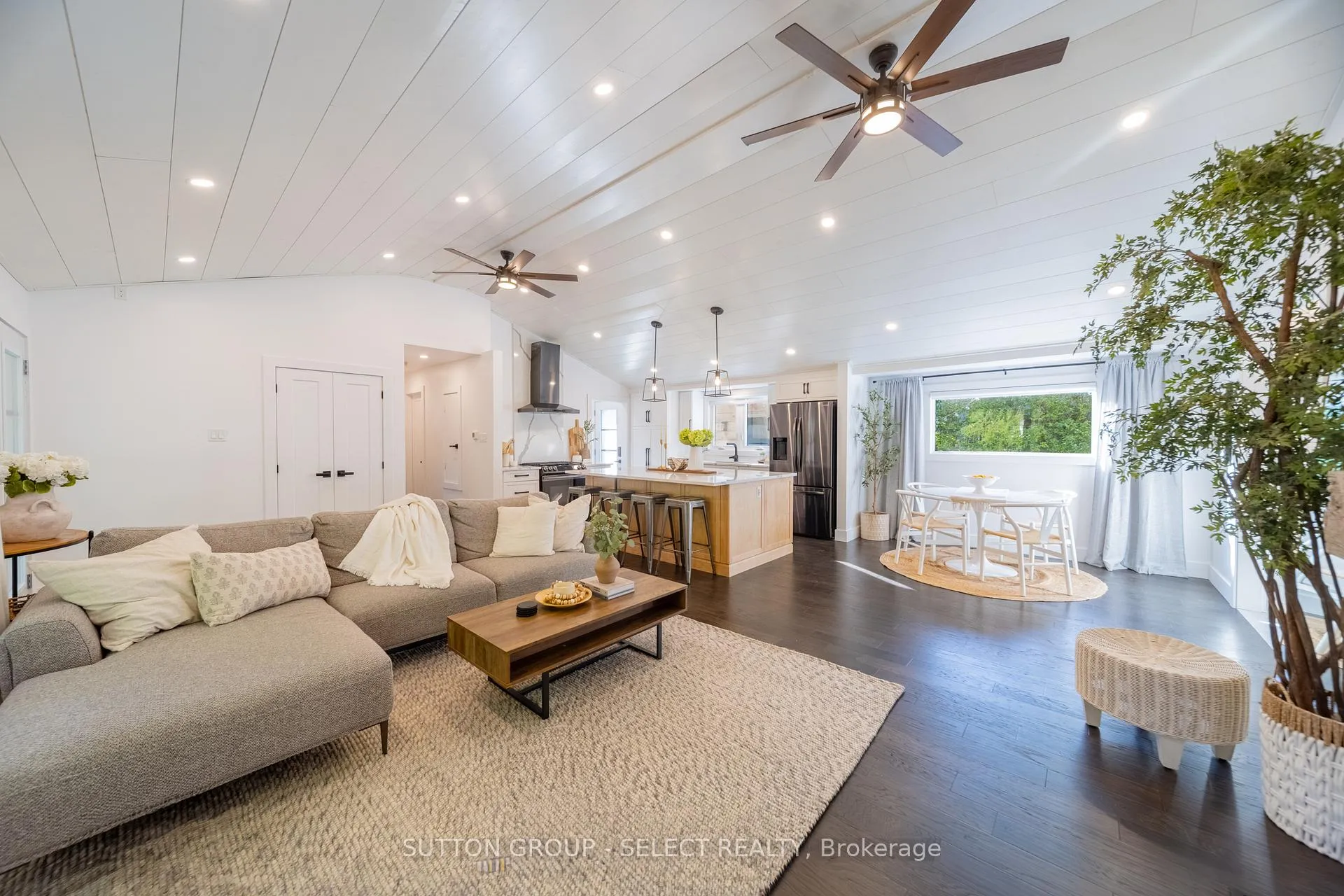 Photo 10 of 1615 Sharon Drive, London, North A — HOMEH