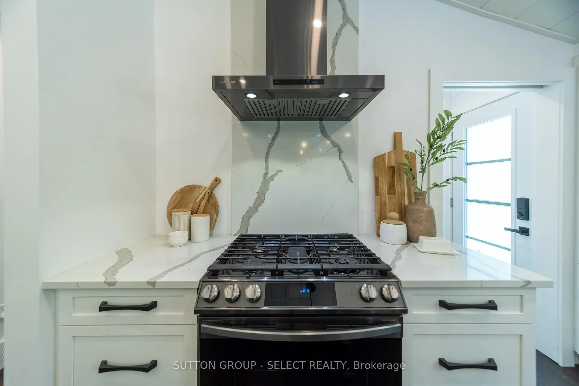 Photo 17 of 1615 Sharon Drive, London, North A — HOMEH