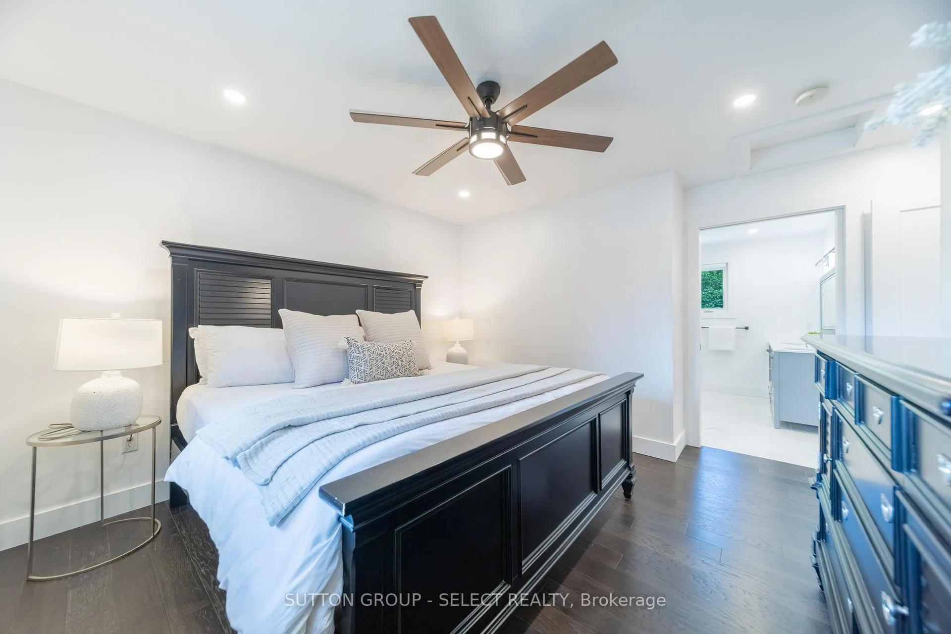 Photo 21 of 1615 Sharon Drive, London, North A — HOMEH