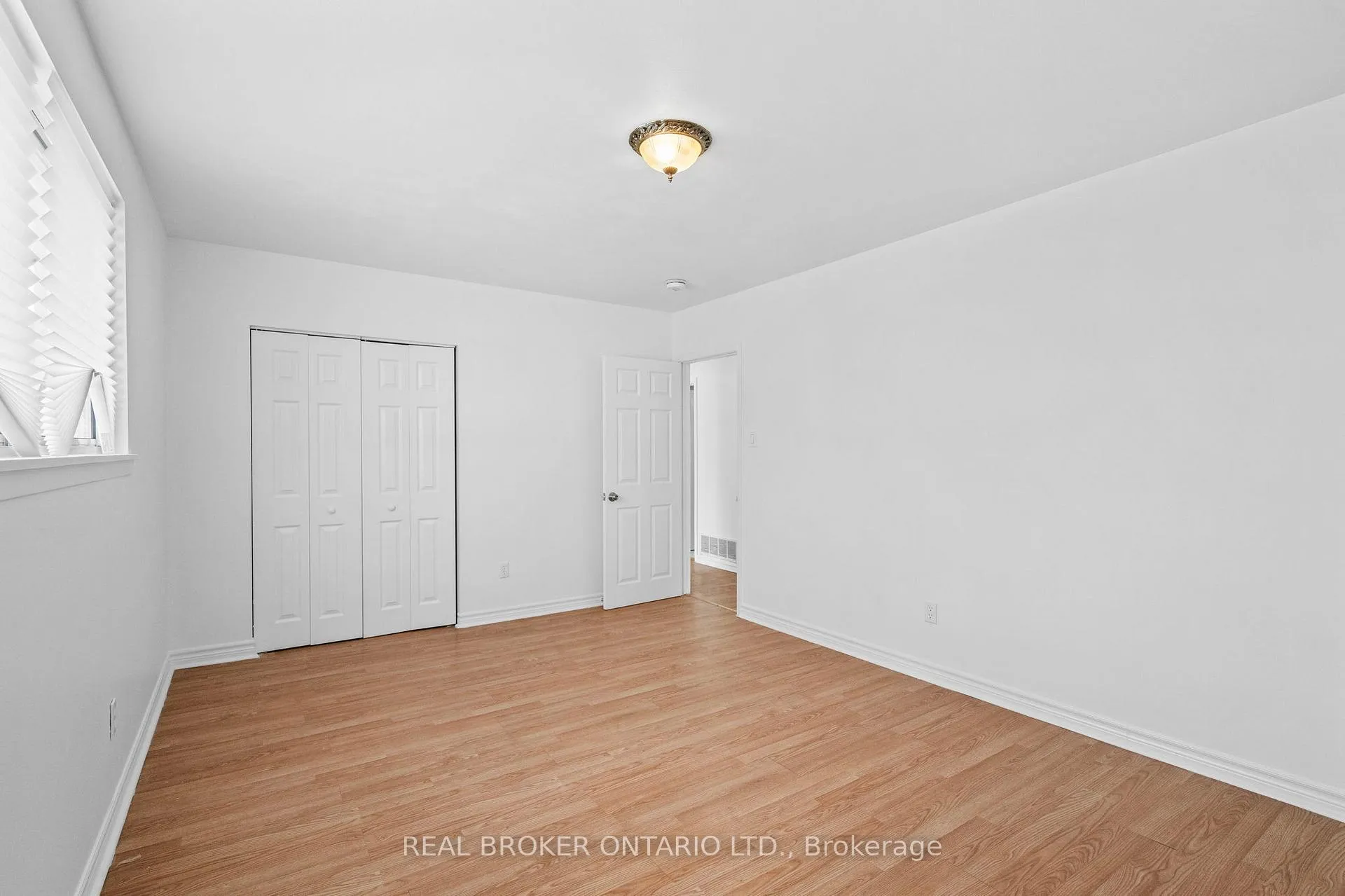 Photo 17 of 11 Cathcart Crescent, Brampton, Avondale — HOMEH