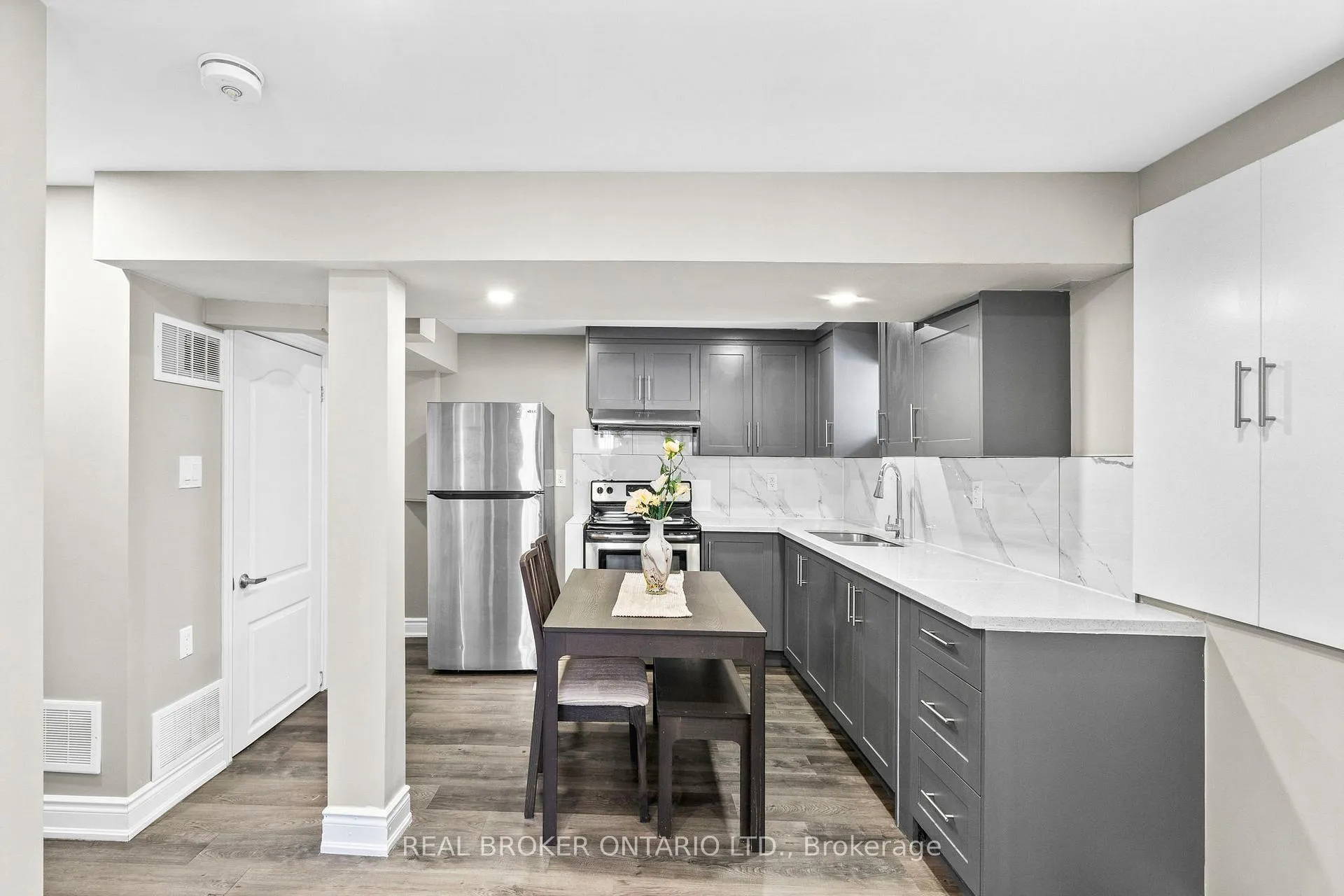 Photo 22 of 11 Cathcart Crescent, Brampton, Avondale — HOMEH