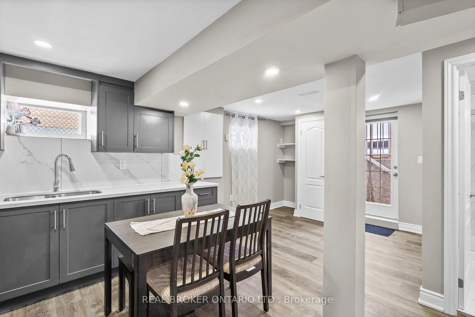 Photo 25 of 11 Cathcart Crescent, Brampton, Avondale — HOMEH