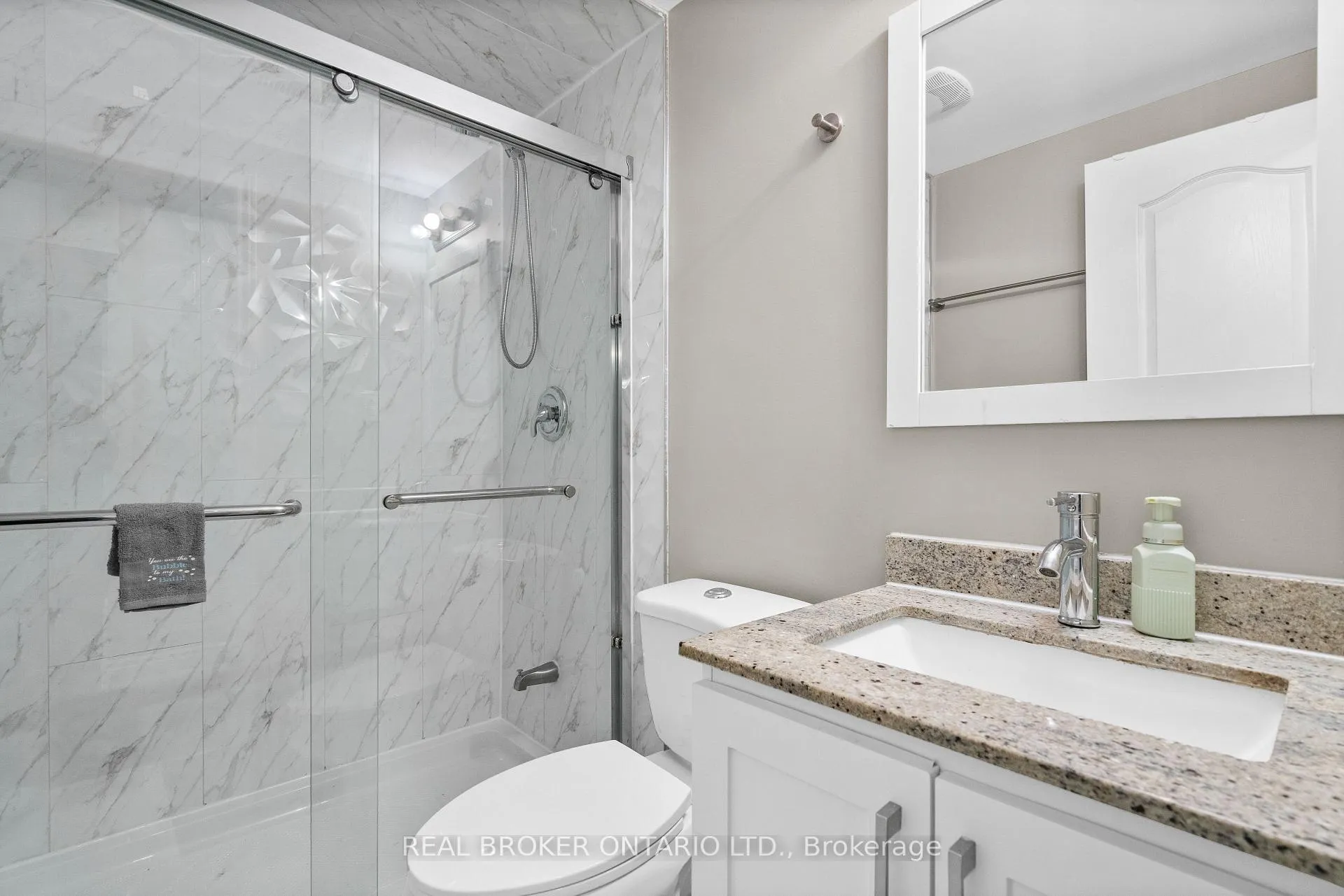Photo 26 of 11 Cathcart Crescent, Brampton, Avondale — HOMEH