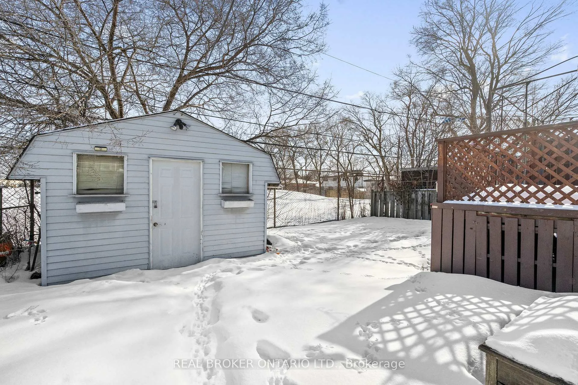 Photo 30 of 11 Cathcart Crescent, Brampton, Avondale — HOMEH
