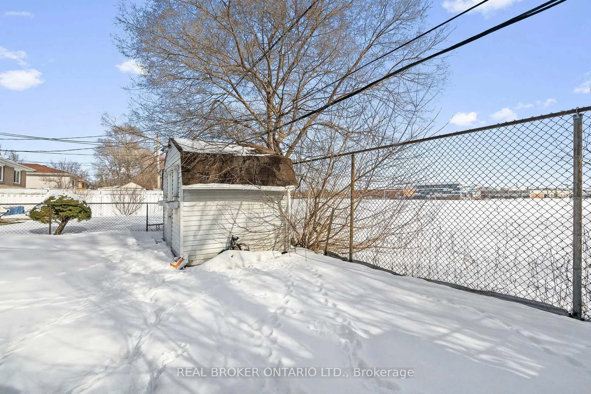 Photo 31 of 11 Cathcart Crescent, Brampton, Avondale — HOMEH