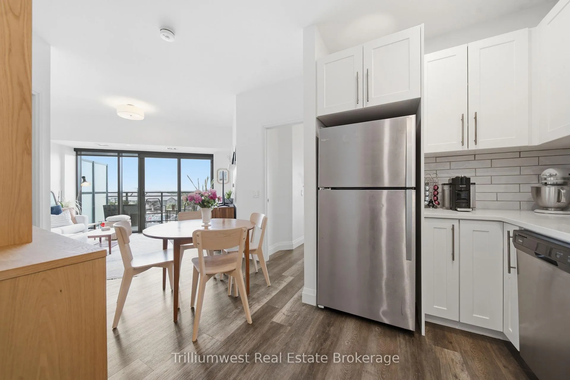 Photo 8 of Unit 202, 332 Gosling Gardens, Guelph, Clairfields/Hanlon Business Park — HOMEH