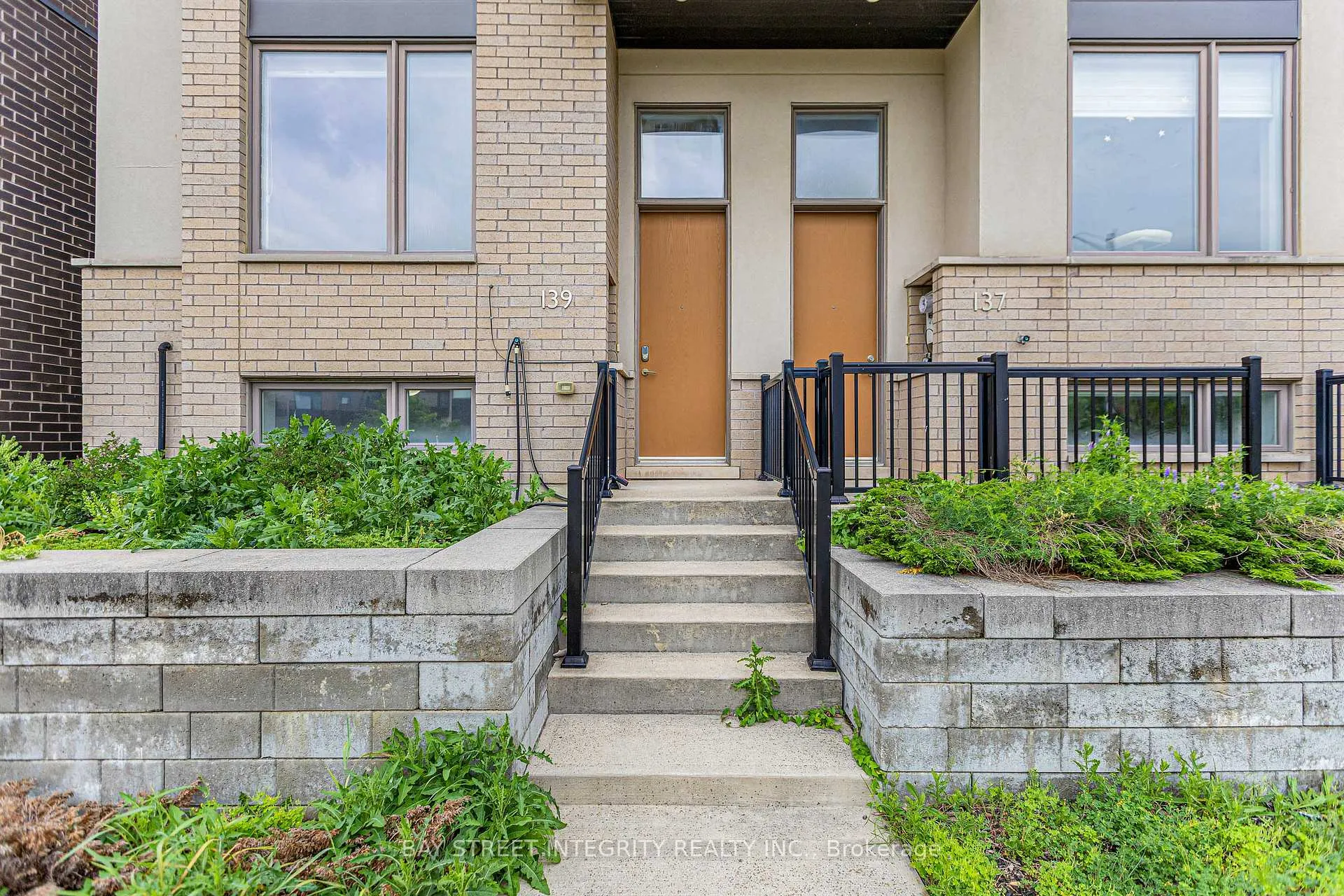 Photo 3 of 139 Stanley Greene Boulevard, North York, Downsview-Roding-CFB — HOMEH