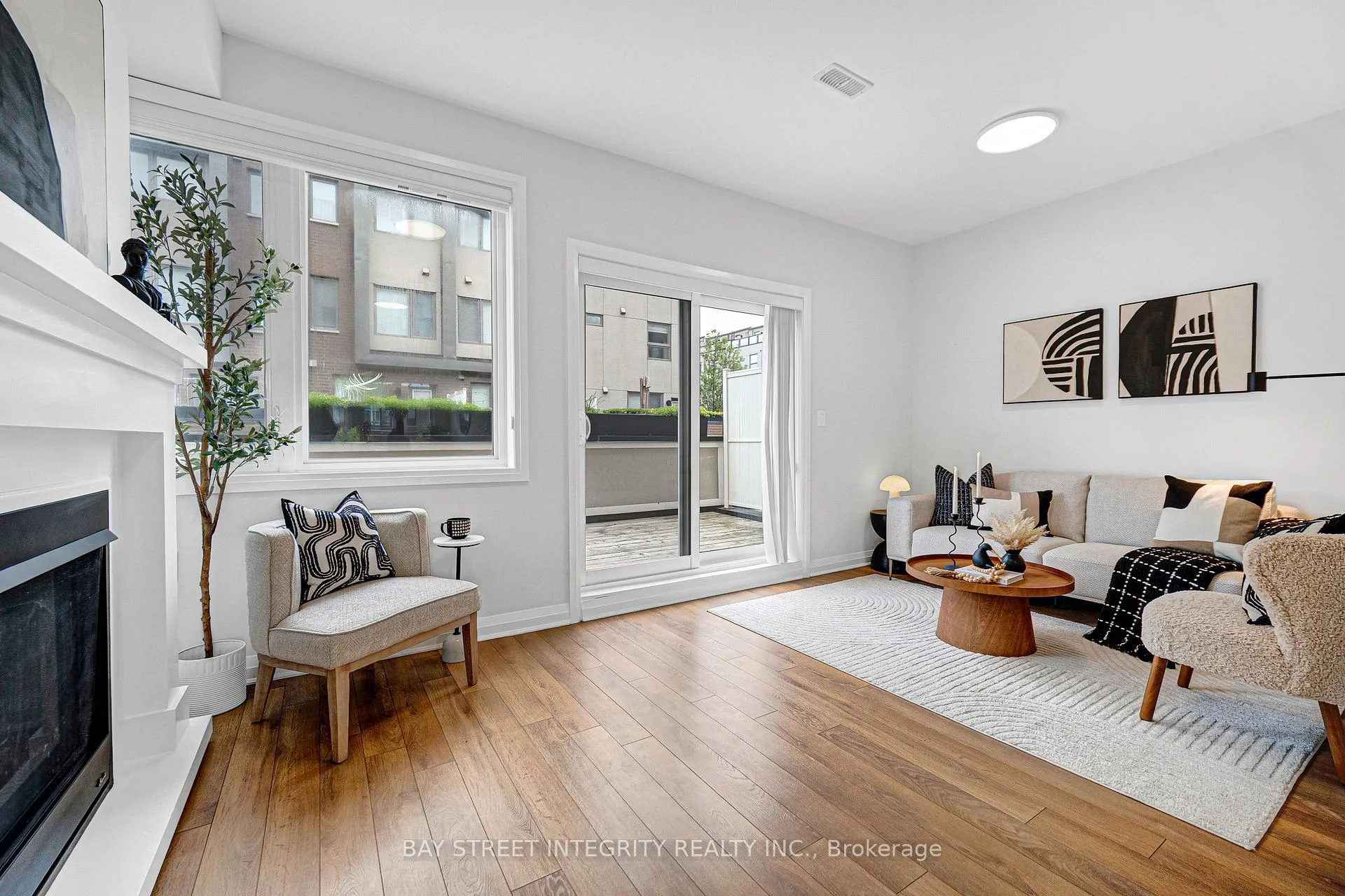 Photo 17 of 139 Stanley Greene Boulevard, North York, Downsview-Roding-CFB — HOMEH