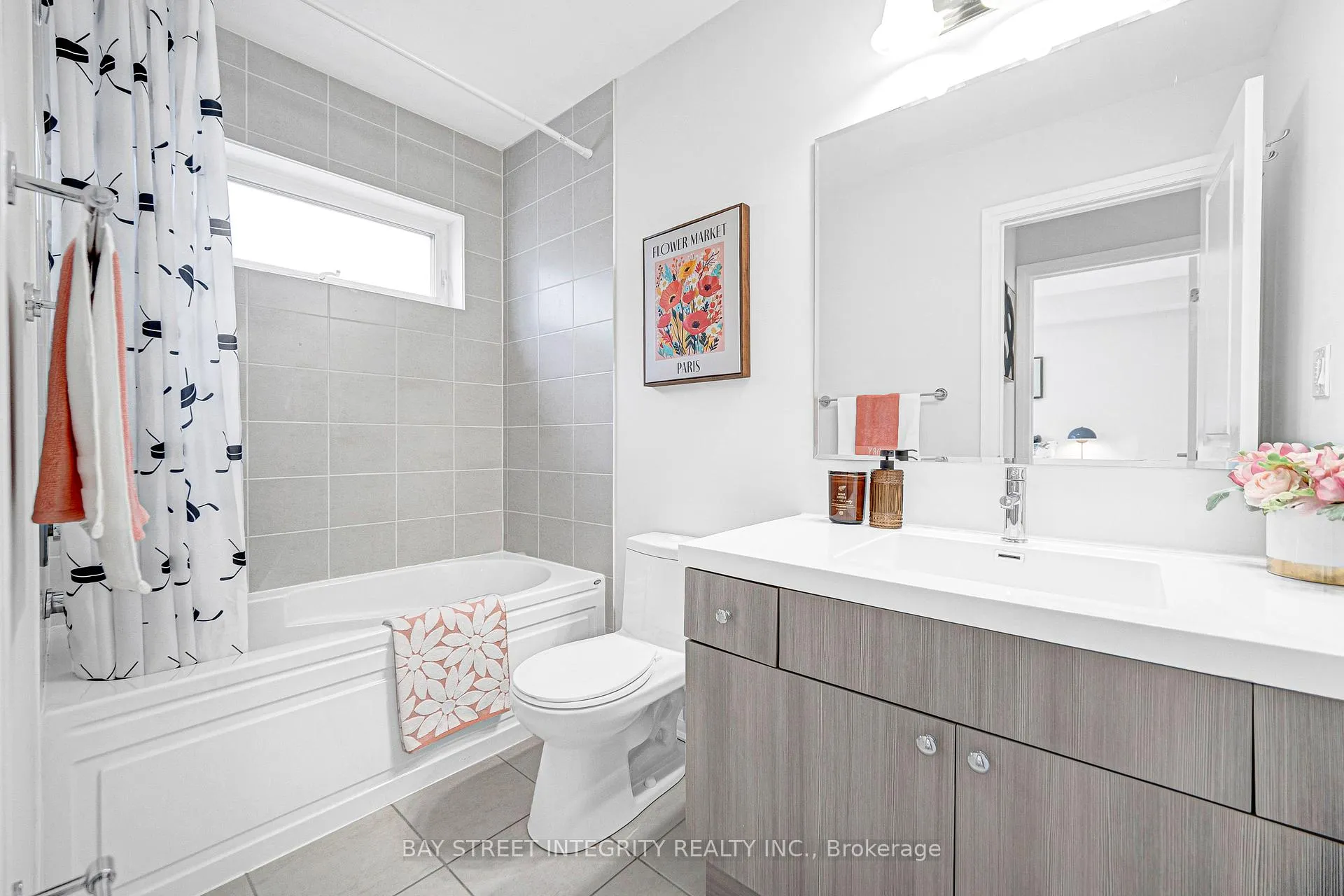 Photo 33 of 139 Stanley Greene Boulevard, North York, Downsview-Roding-CFB — HOMEH