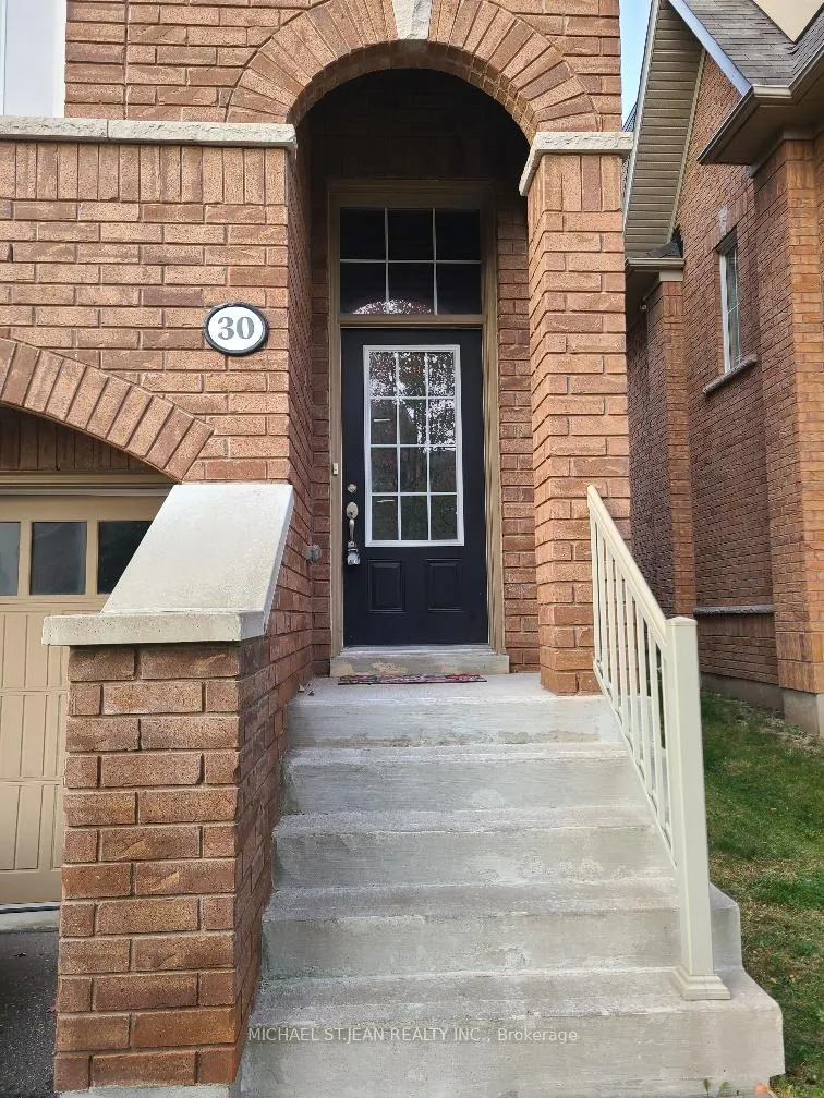 Photo 2 of 30 Burtonbury Lane, Ajax, Northeast Ajax — HOMEH
