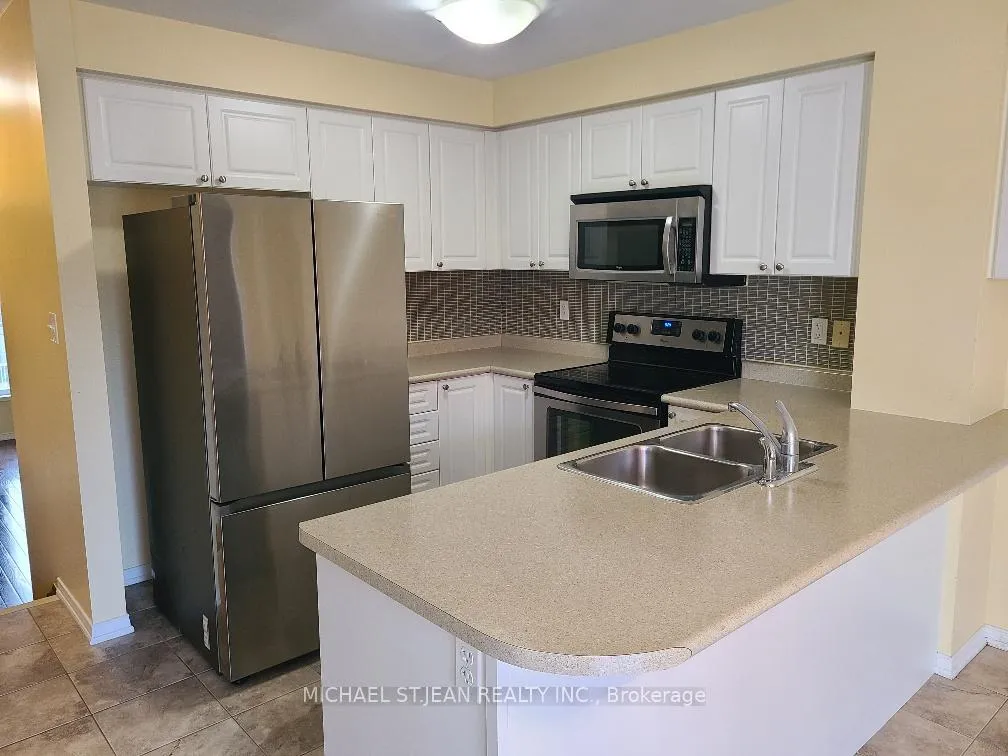 Photo 8 of 30 Burtonbury Lane, Ajax, Northeast Ajax — HOMEH