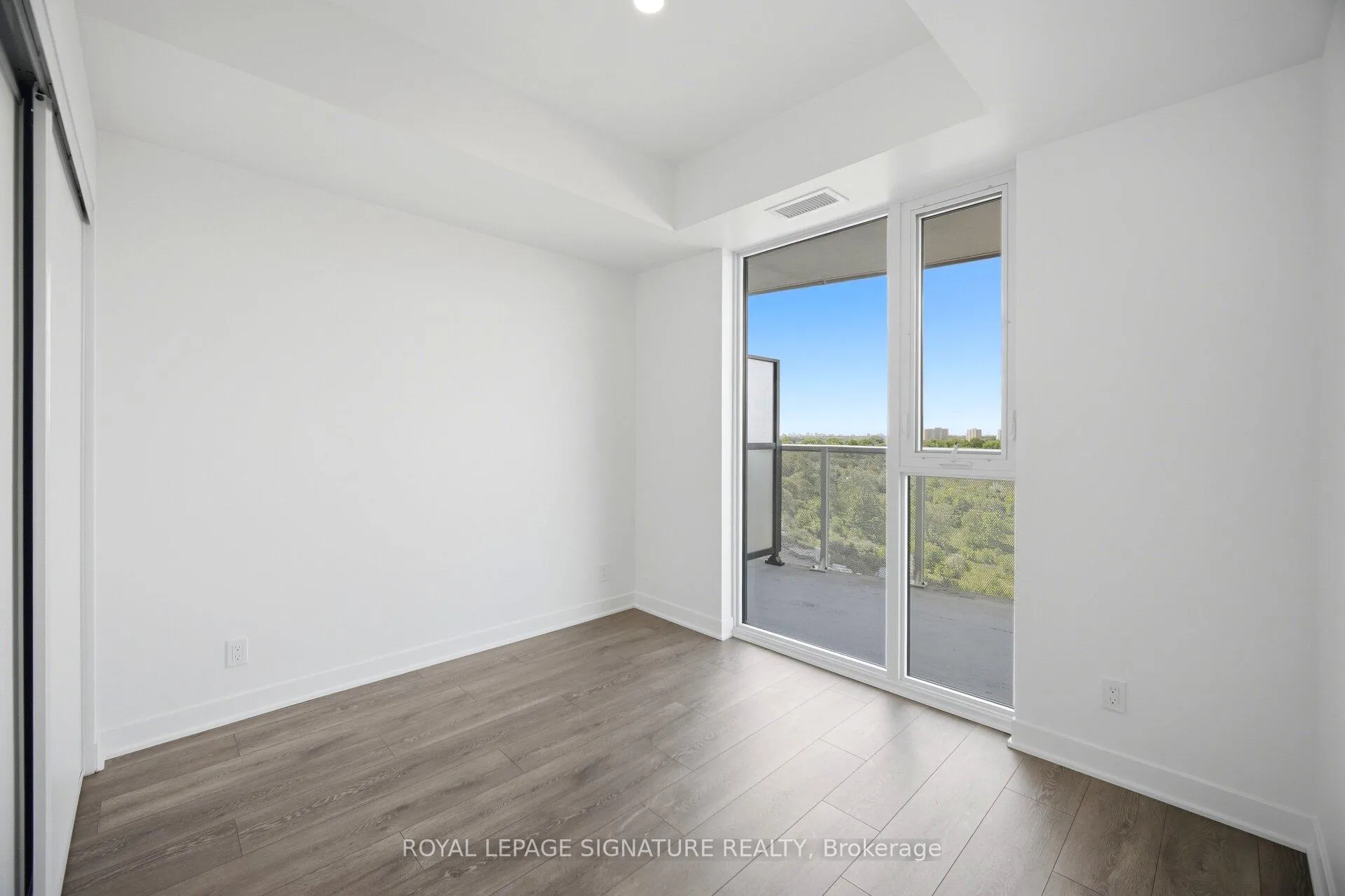 Photo 20 of Unit 805, 10 Flavelle Trail, Vaughan, Steeles West Industrial — HOMEH