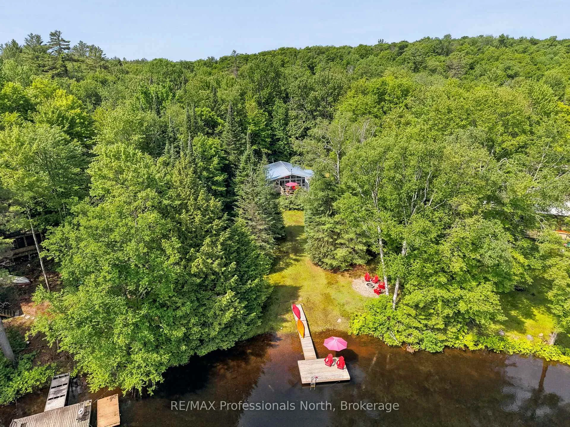 Photo 3 of 1245 Sherwood Forest Road, Bracebridge, Oakley — HOMEH
