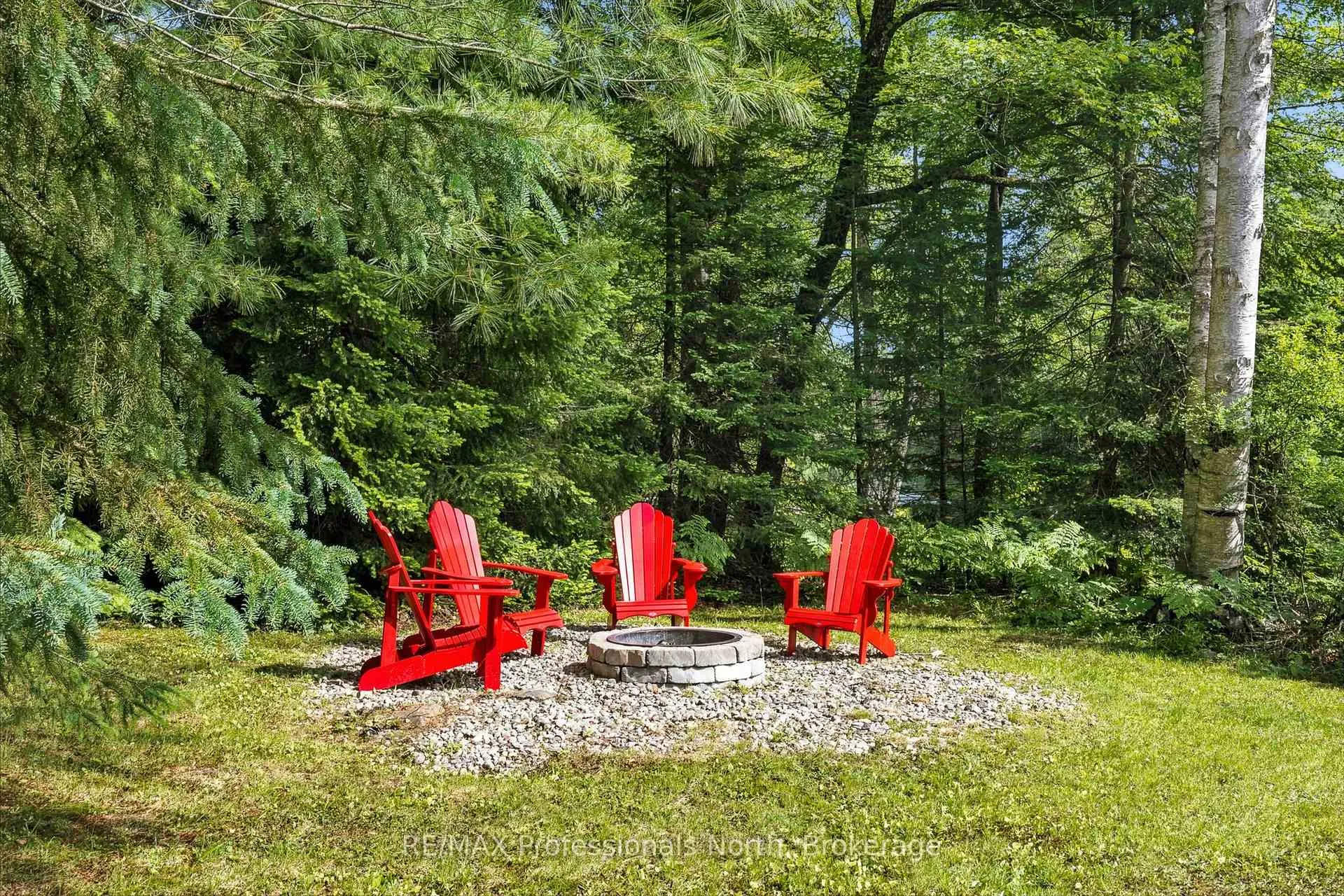 Photo 10 of 1245 Sherwood Forest Road, Bracebridge, Oakley — HOMEH