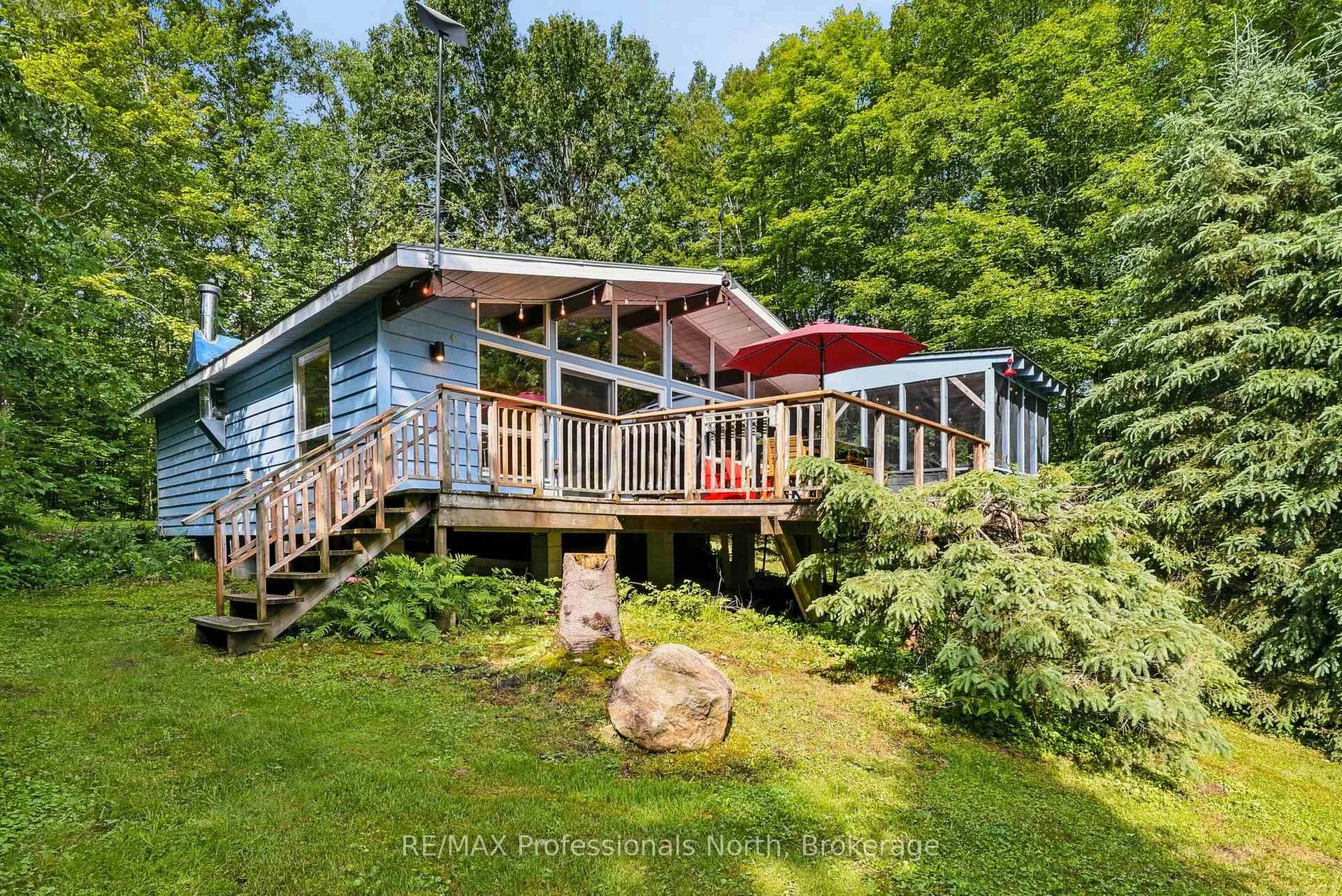 Photo 2 of 1245 Sherwood Forest Road, Bracebridge, Oakley — HOMEH
