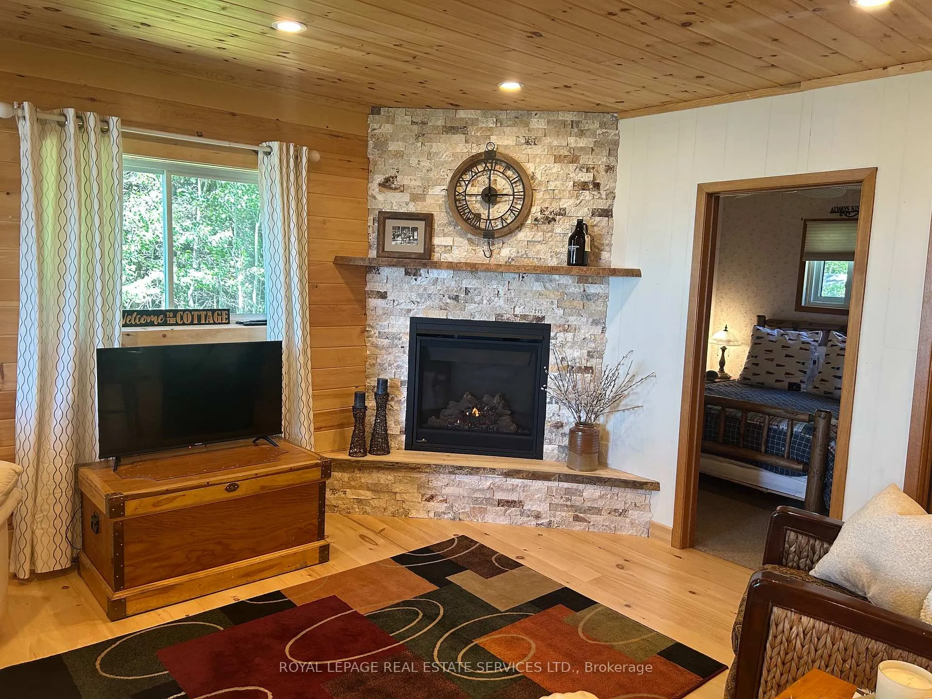 Photo 10 of 505 Riverside Drive, St. Joseph — HOMEH