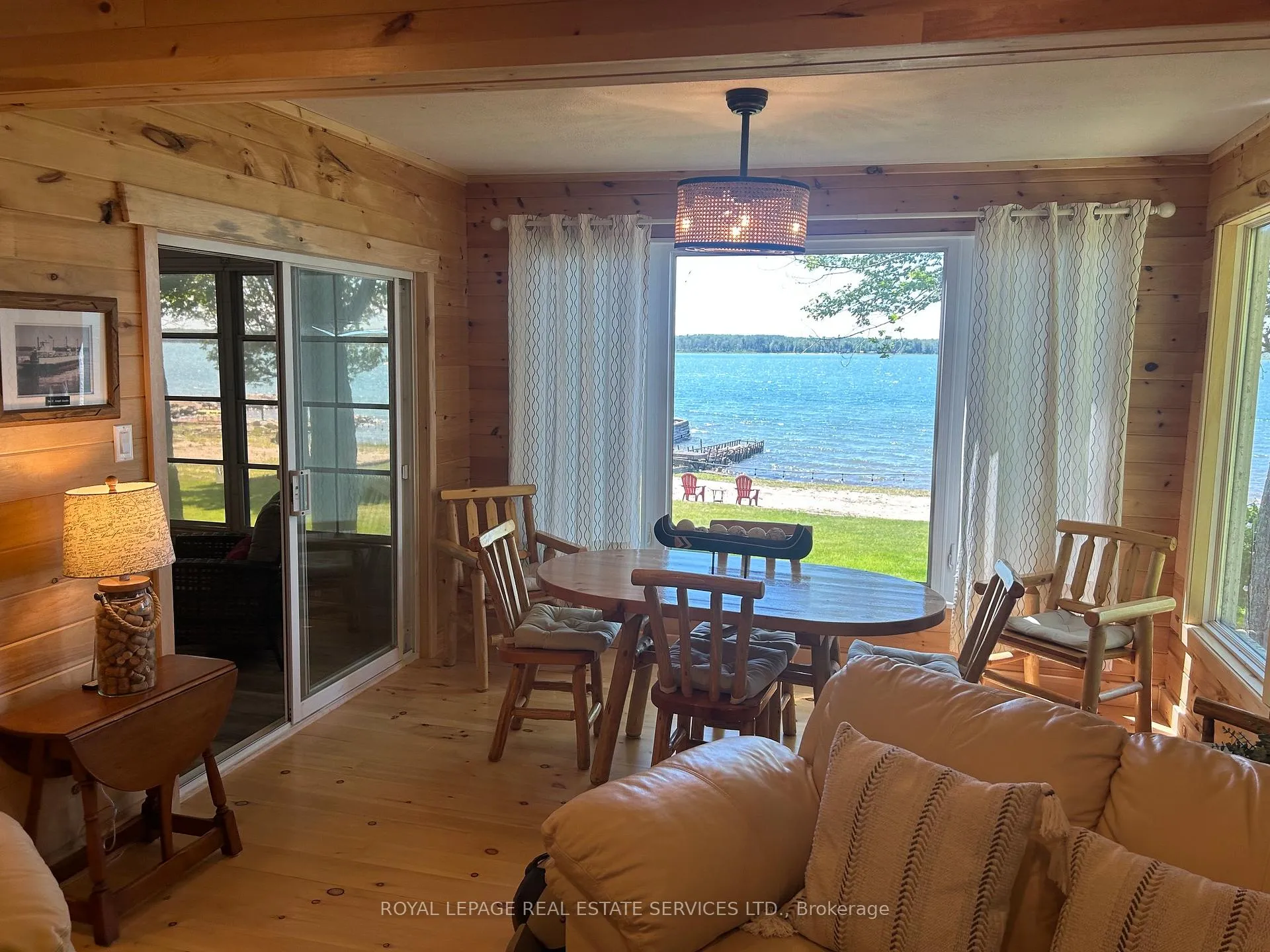 Photo 14 of 505 Riverside Drive, St. Joseph — HOMEH