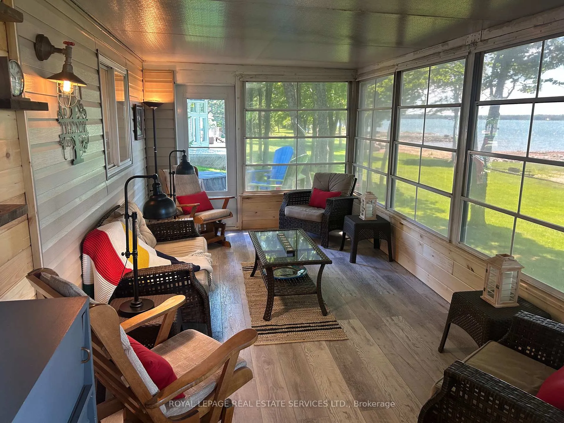 Photo 15 of 505 Riverside Drive, St. Joseph — HOMEH