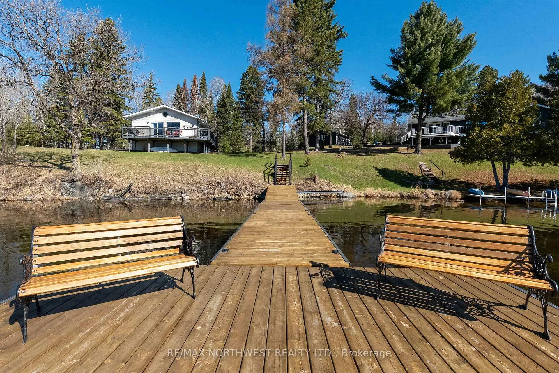 Photo 30 of 78 Point Road, Kenora Remote Area, West of Kenora — HOMEH