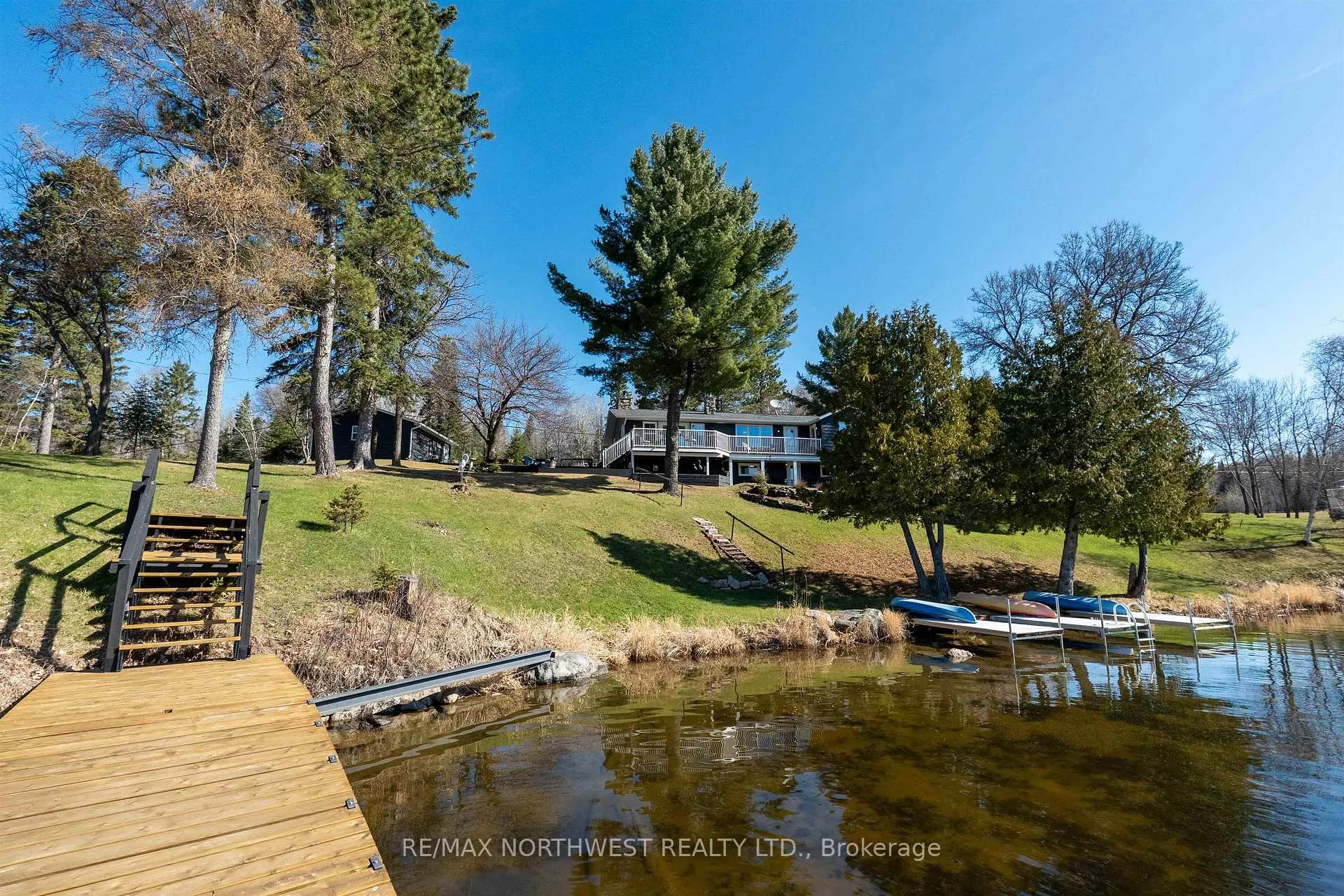 Photo 41 of 78 Point Road, Kenora Remote Area, West of Kenora — HOMEH