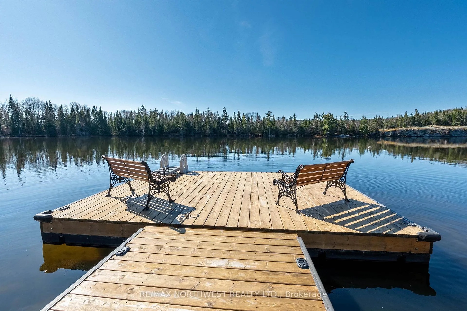 Photo 42 of 78 Point Road, Kenora Remote Area, West of Kenora — HOMEH