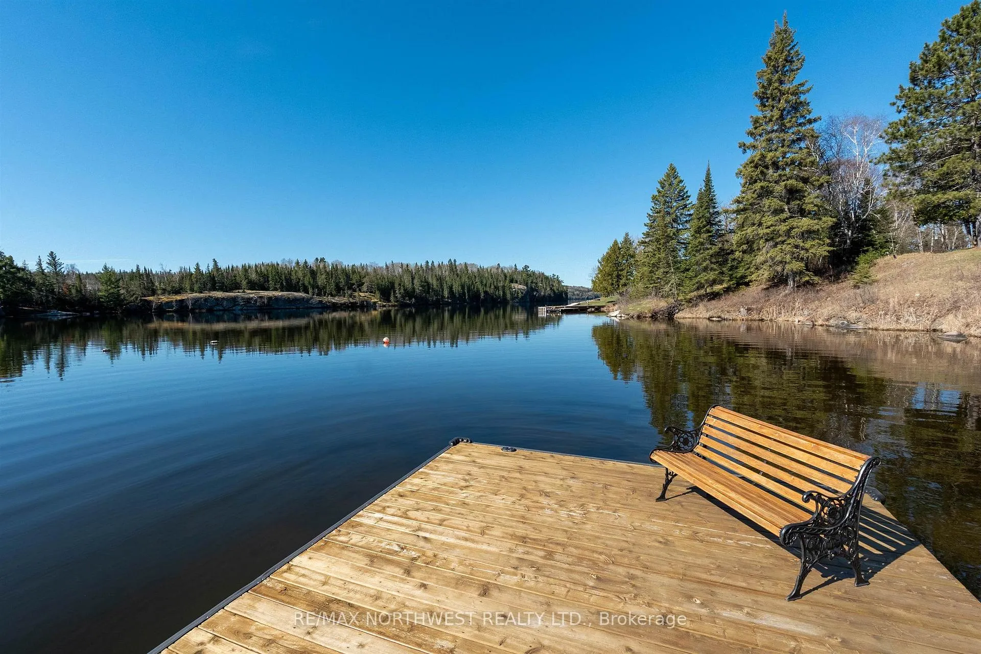 Photo 43 of 78 Point Road, Kenora Remote Area, West of Kenora — HOMEH