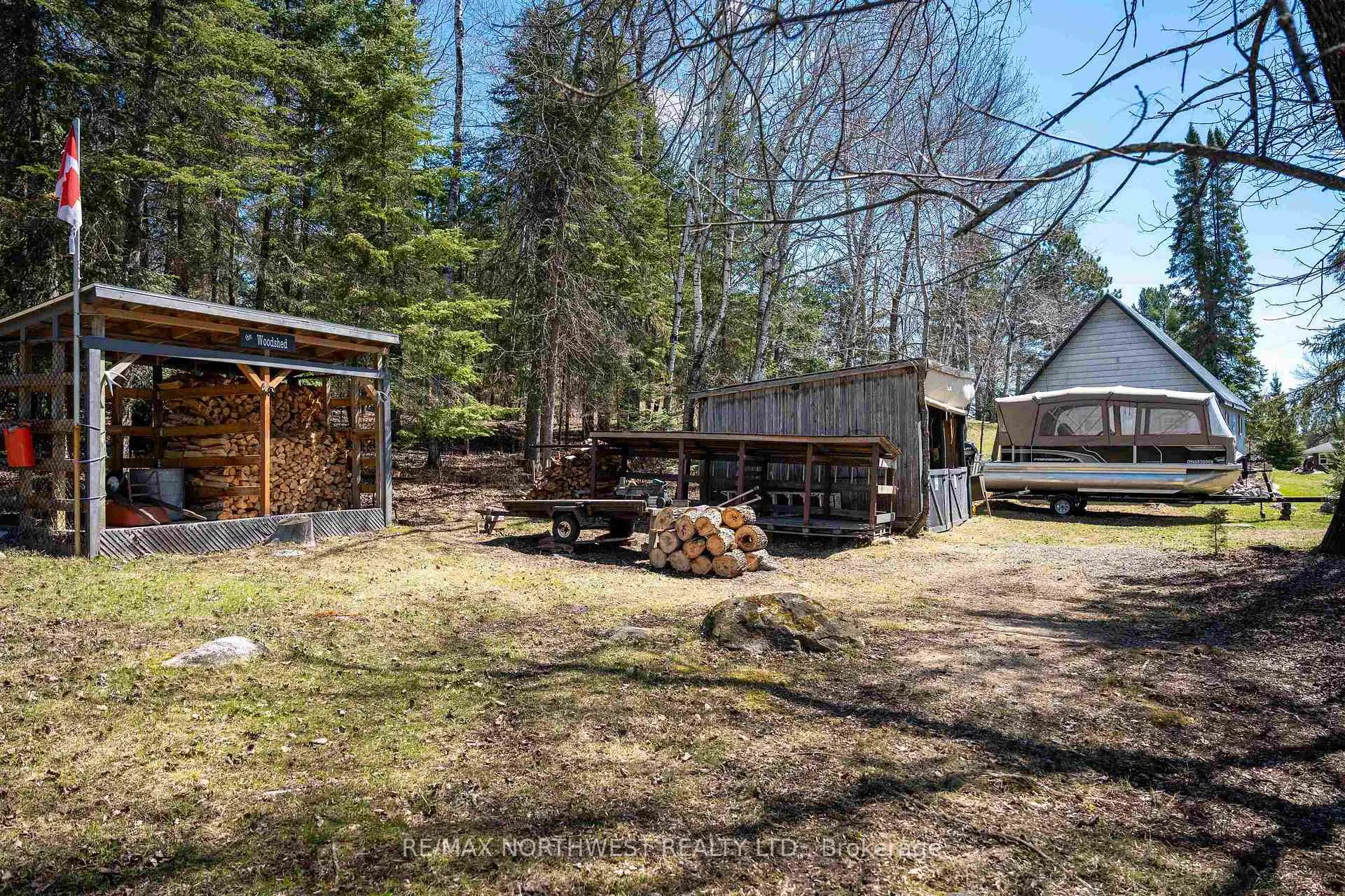Photo 45 of 78 Point Road, Kenora Remote Area, West of Kenora — HOMEH