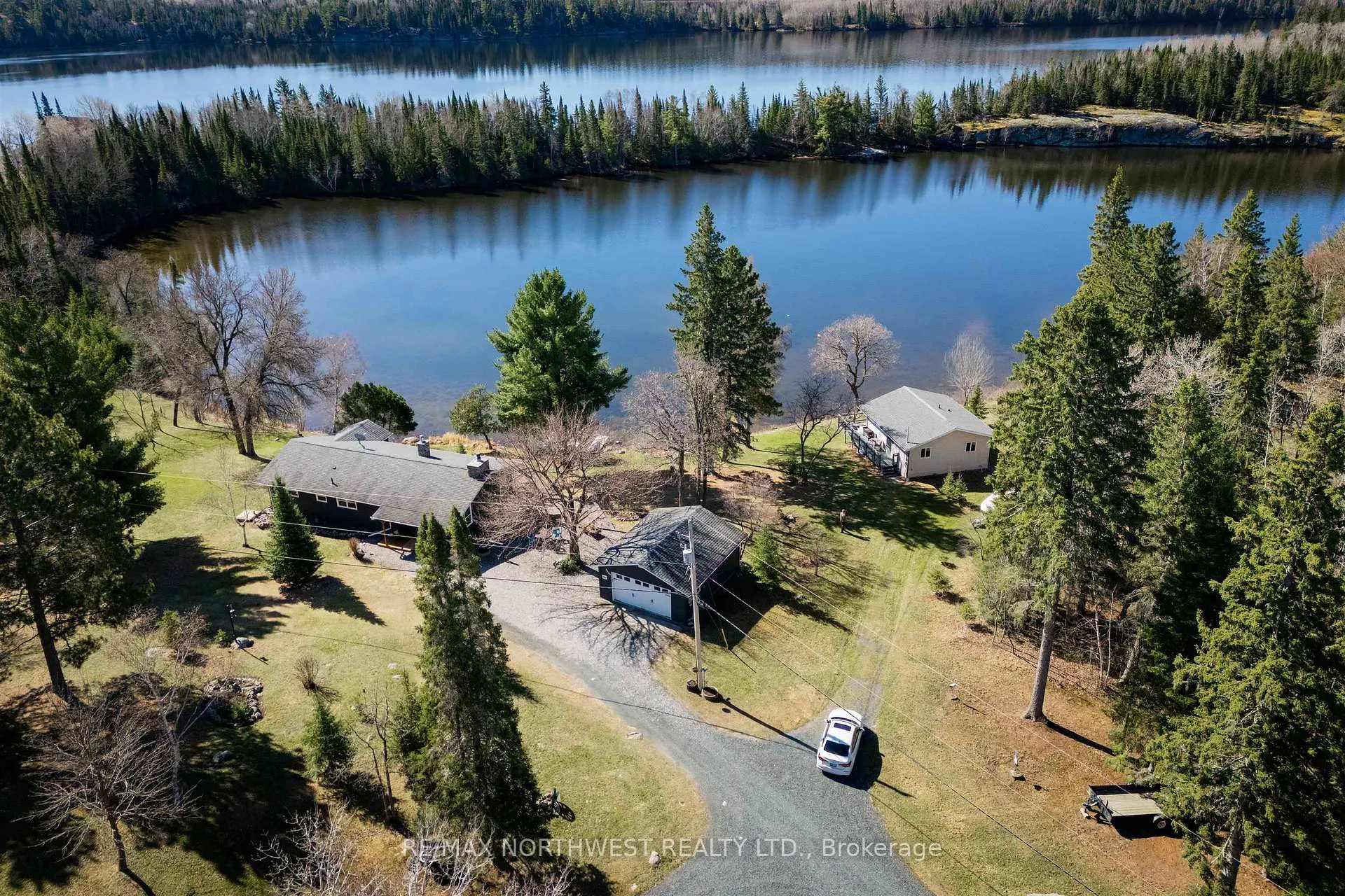 Photo 47 of 78 Point Road, Kenora Remote Area, West of Kenora — HOMEH