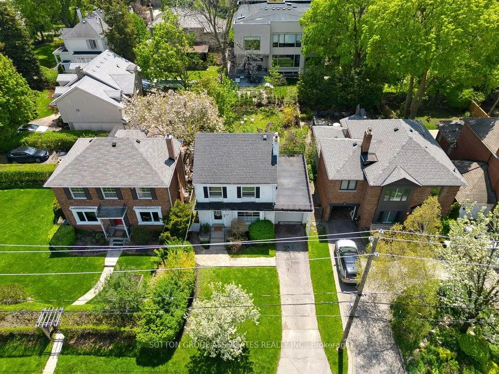Photo 4 of 5 Delhi Avenue, Toronto, Bedford Park-Nortown — HOMEH
