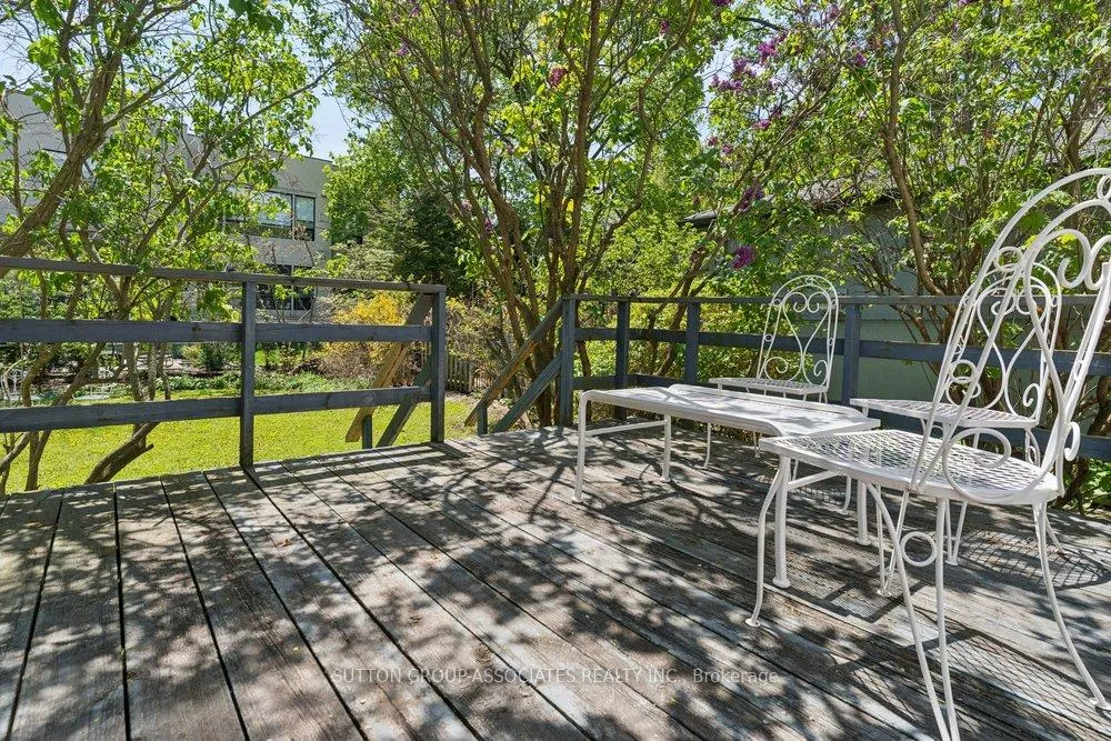 Photo 9 of 5 Delhi Avenue, Toronto, Bedford Park-Nortown — HOMEH