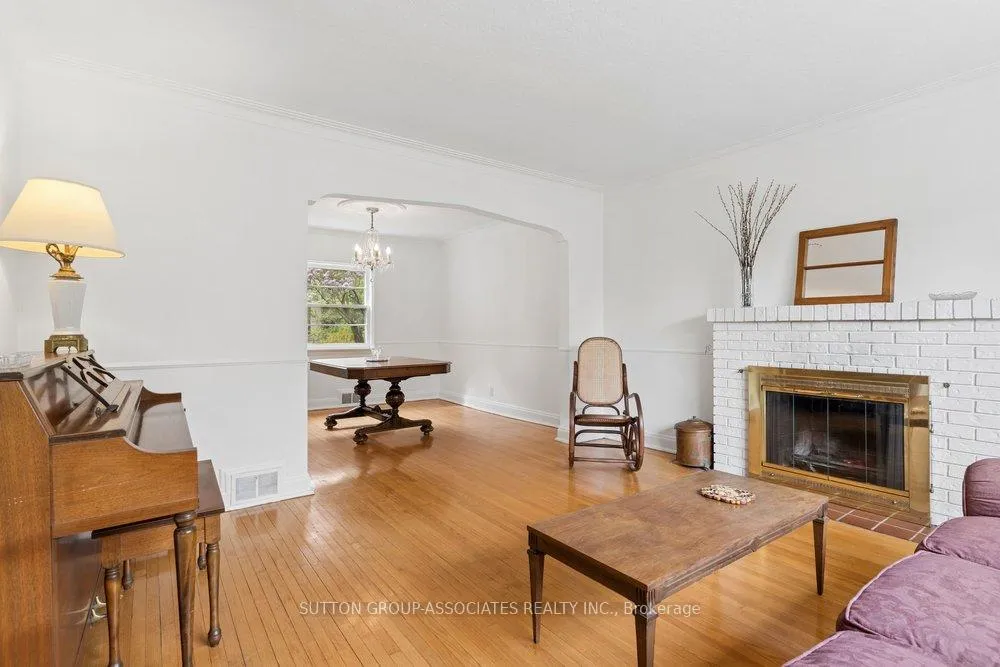 Photo 16 of 5 Delhi Avenue, Toronto, Bedford Park-Nortown — HOMEH